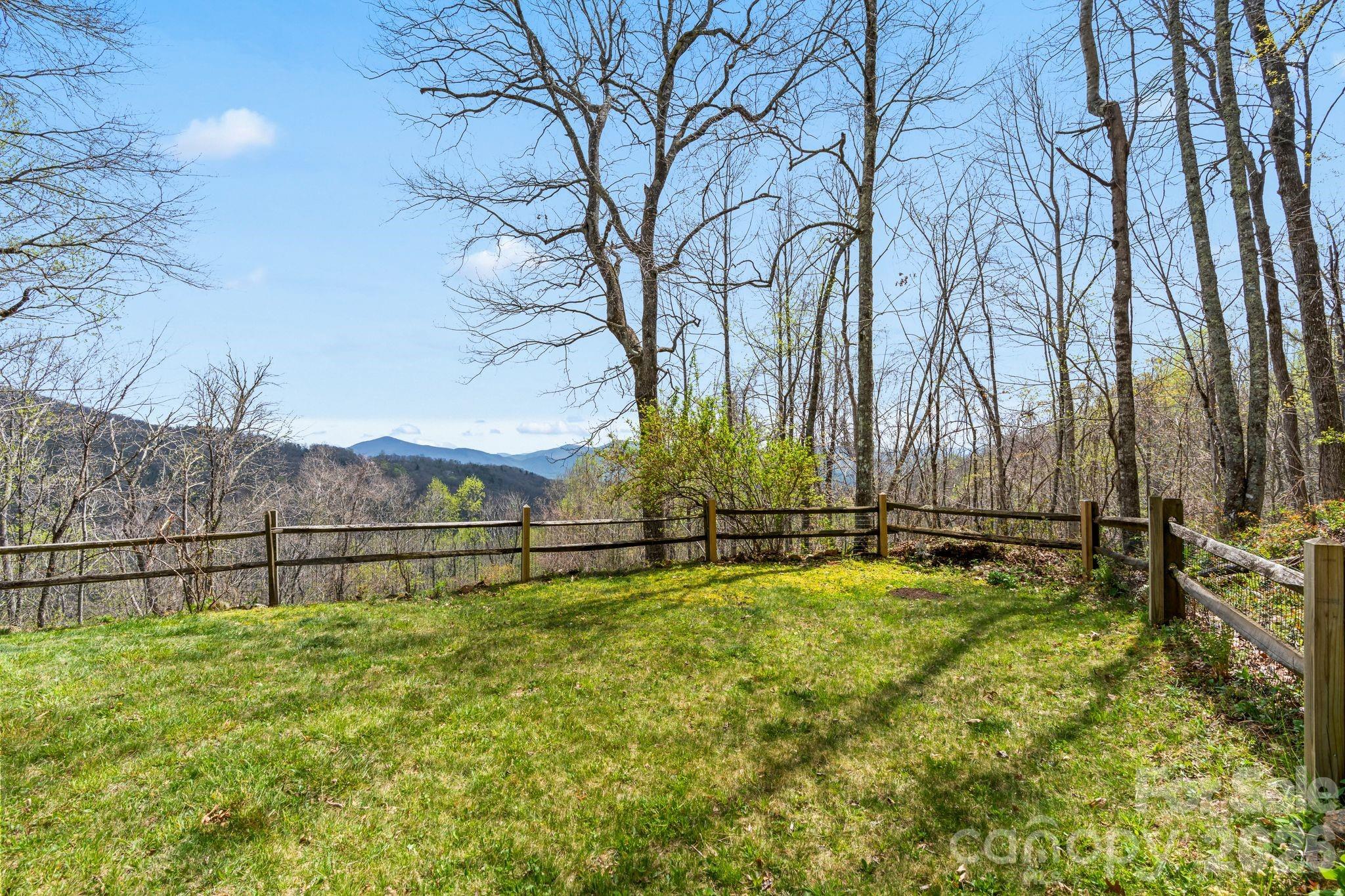 108 Hickory Forest Road — Fairview