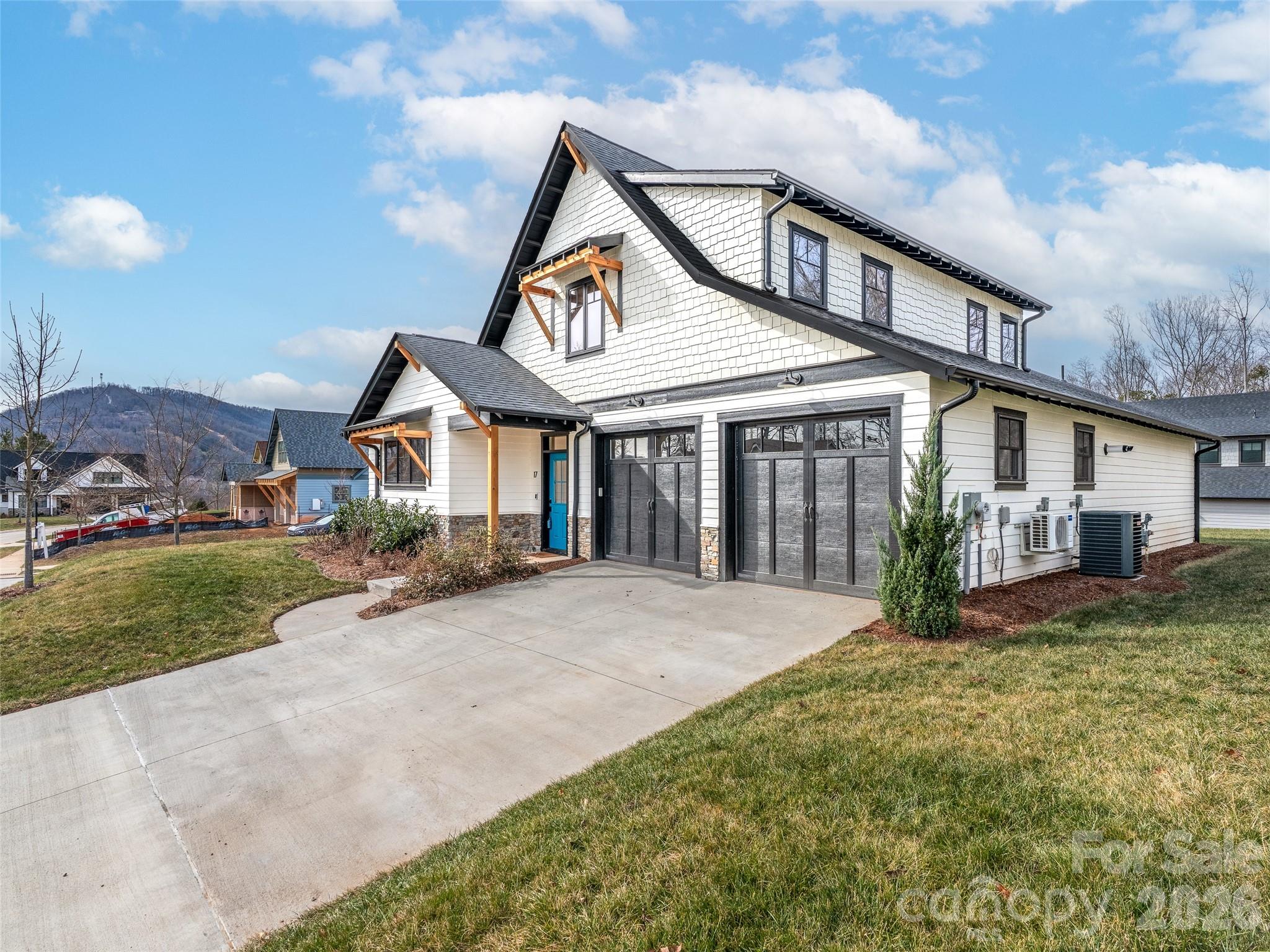 17 Ashe Park Circle — Asheville