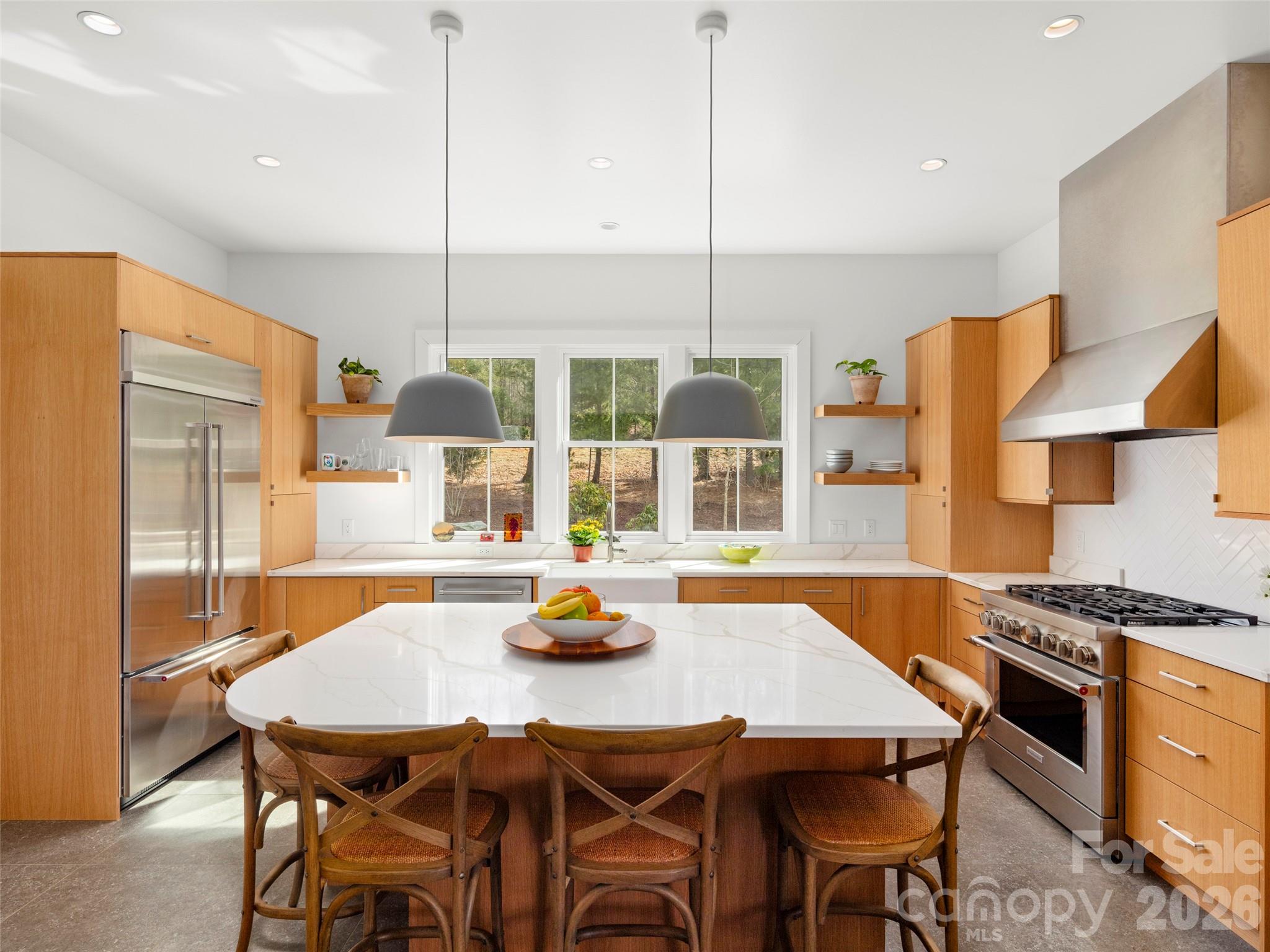 206 Kelmscott Lane — Asheville