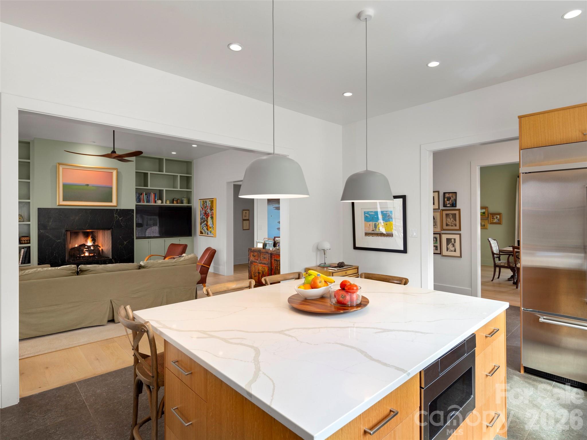 206 Kelmscott Lane — Asheville