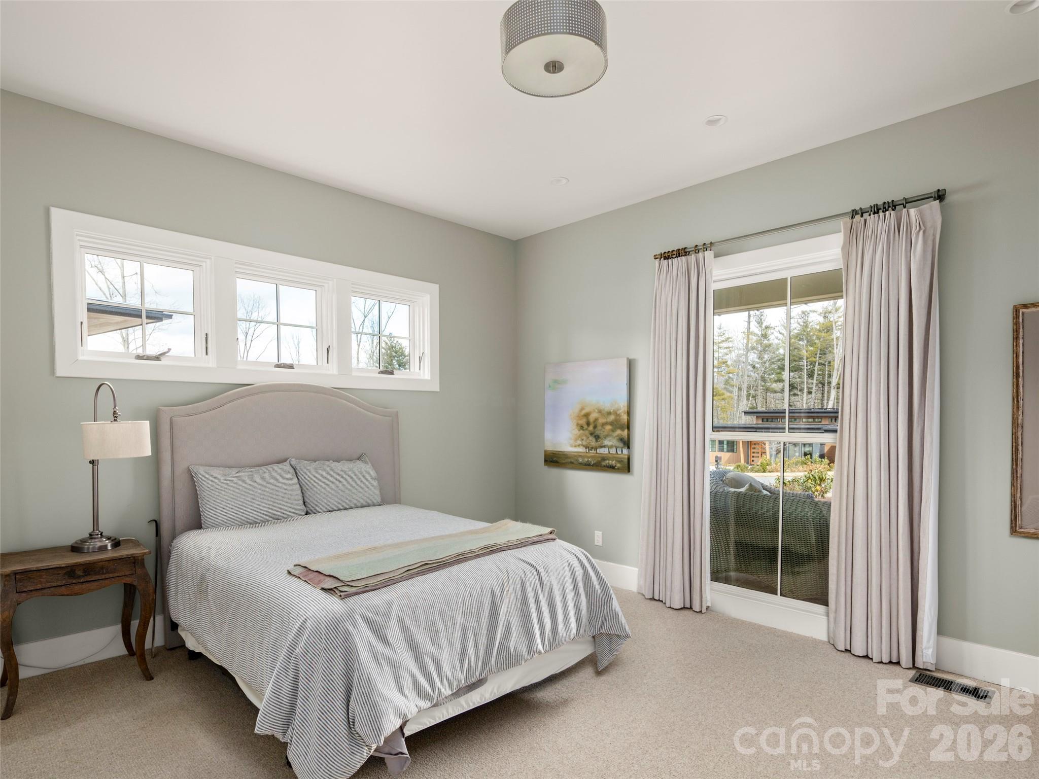206 Kelmscott Lane — Asheville