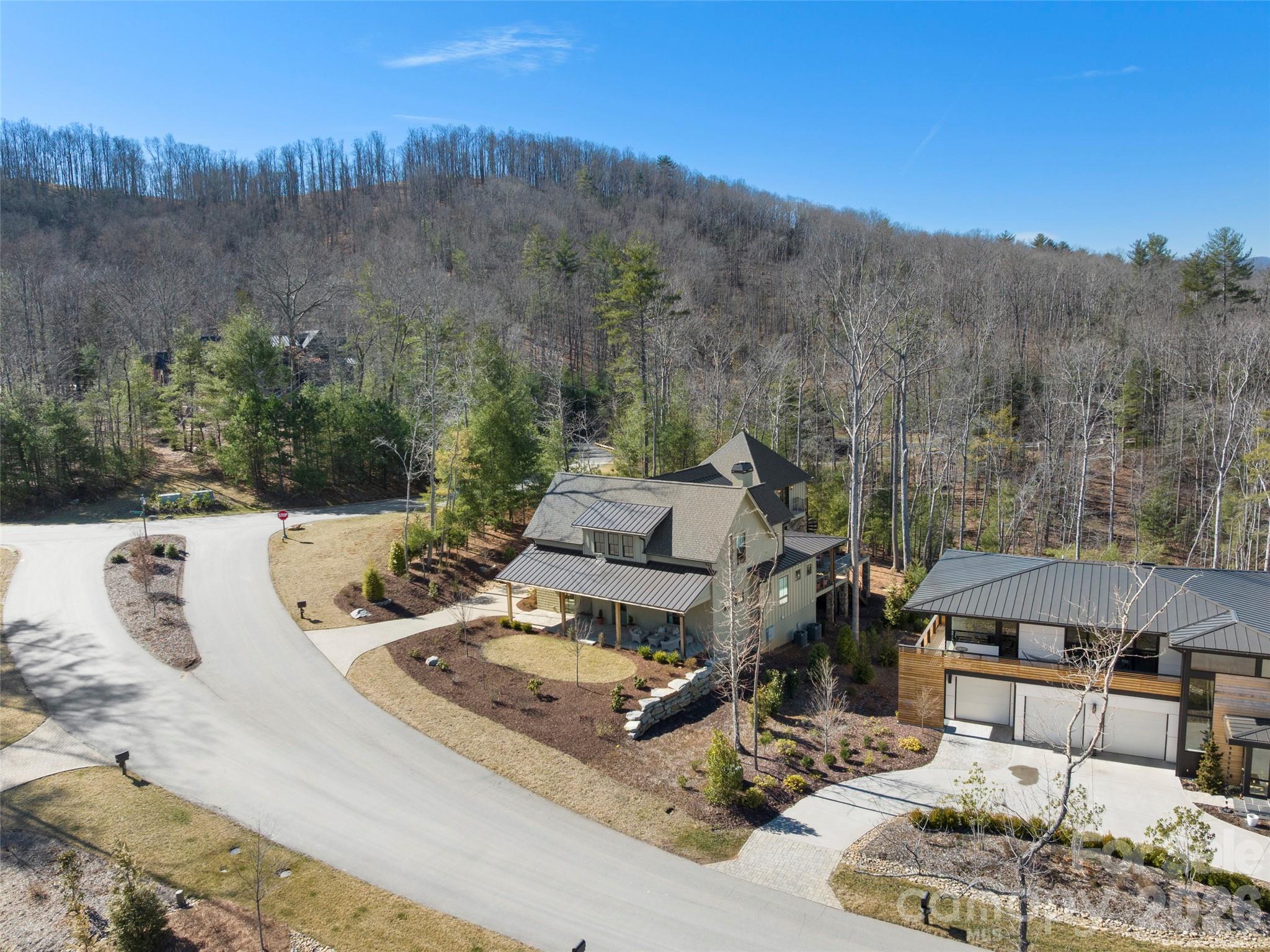 206 Kelmscott Lane — Asheville