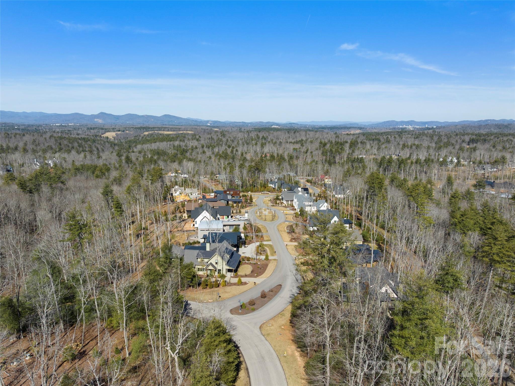 206 Kelmscott Lane — Asheville