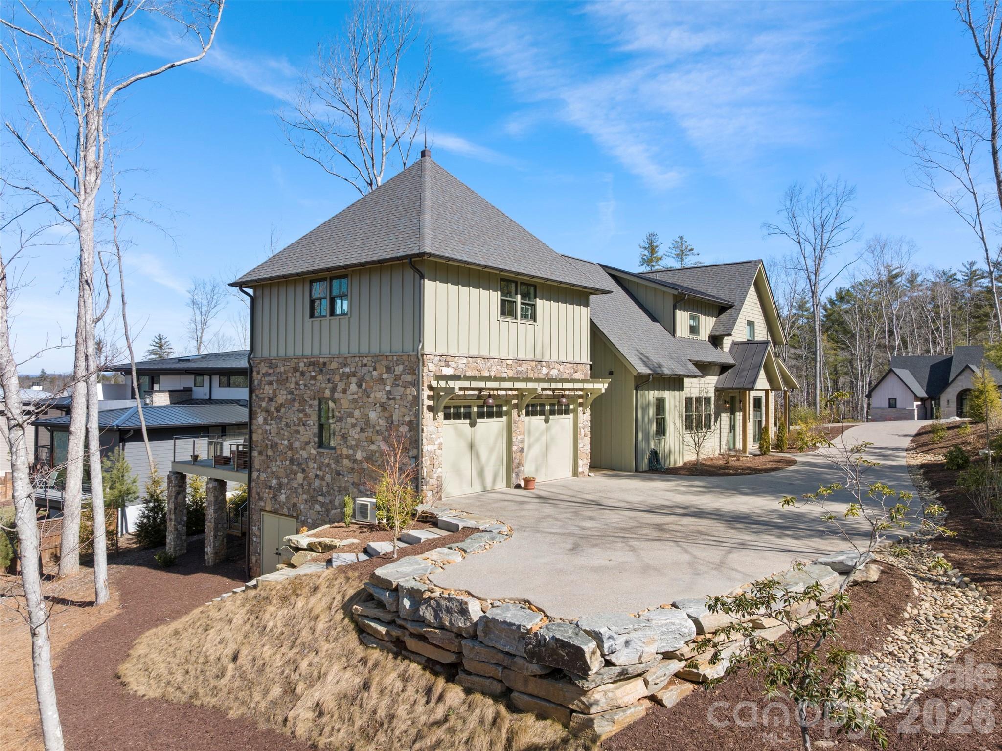 206 Kelmscott Lane — Asheville