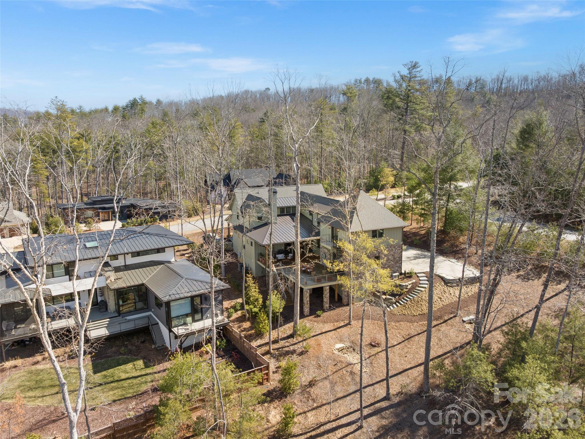 206 Kelmscott Lane — Asheville