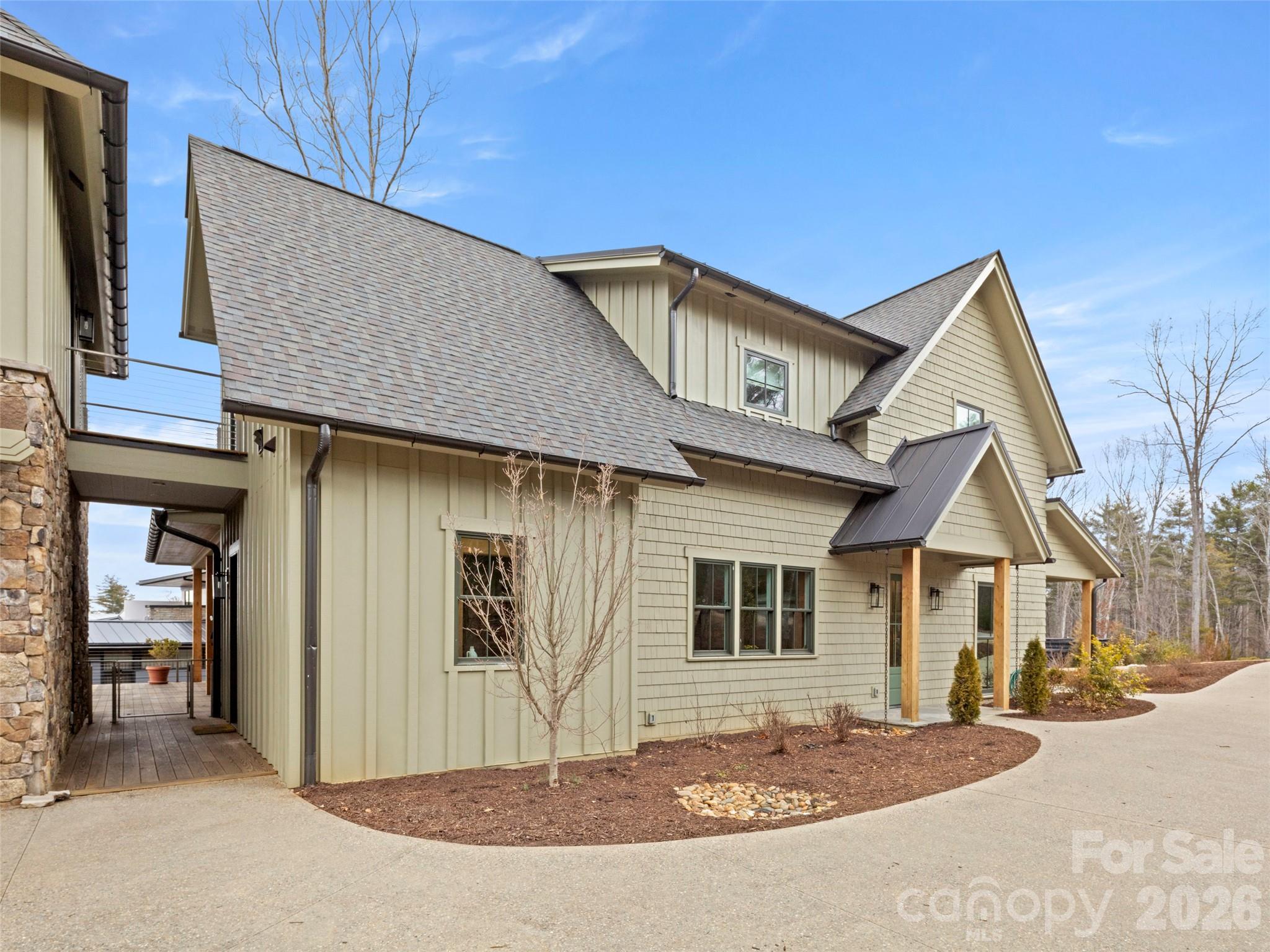 206 Kelmscott Lane — Asheville