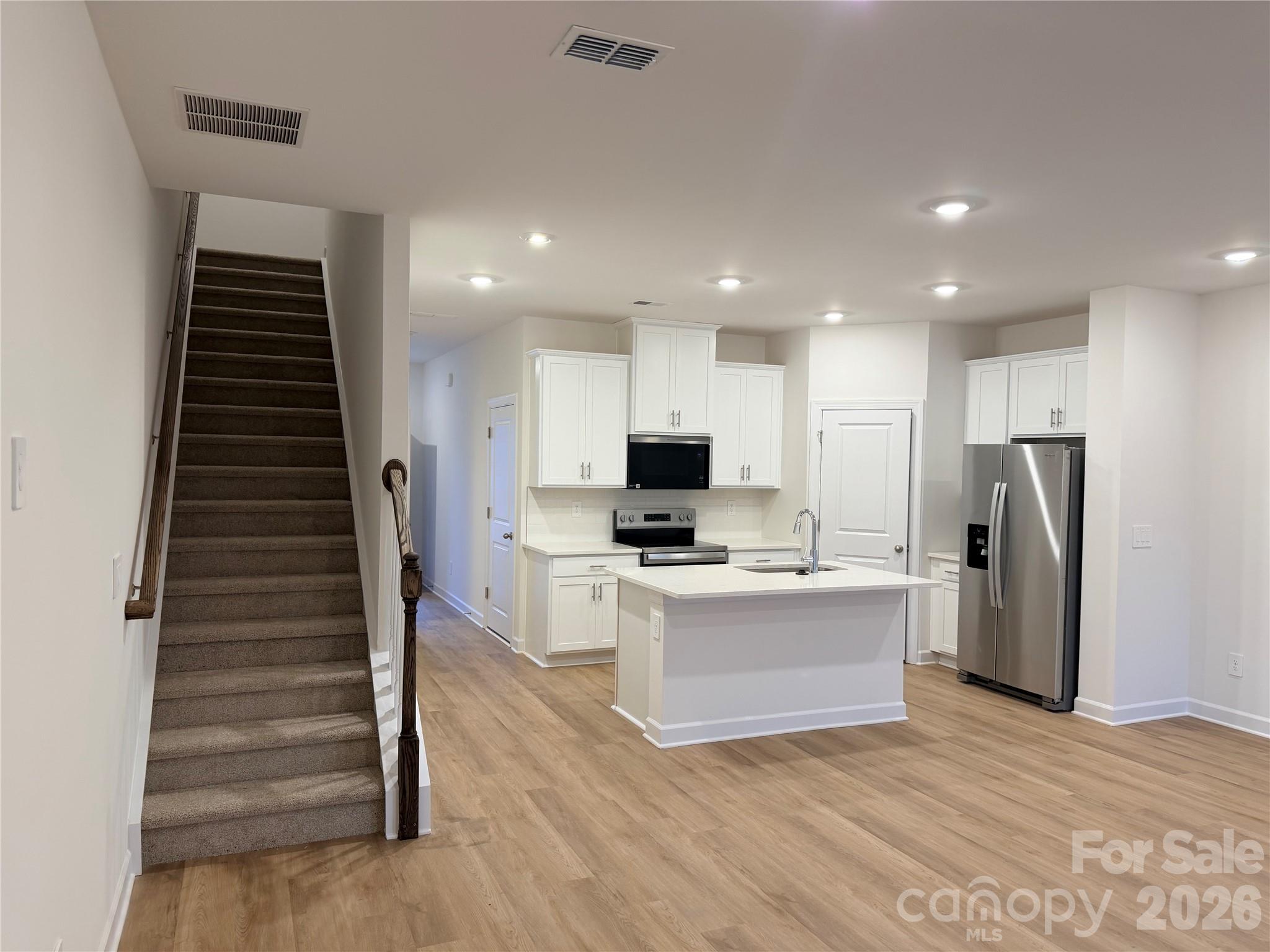 8112 Hidden Springs Trail — Charlotte