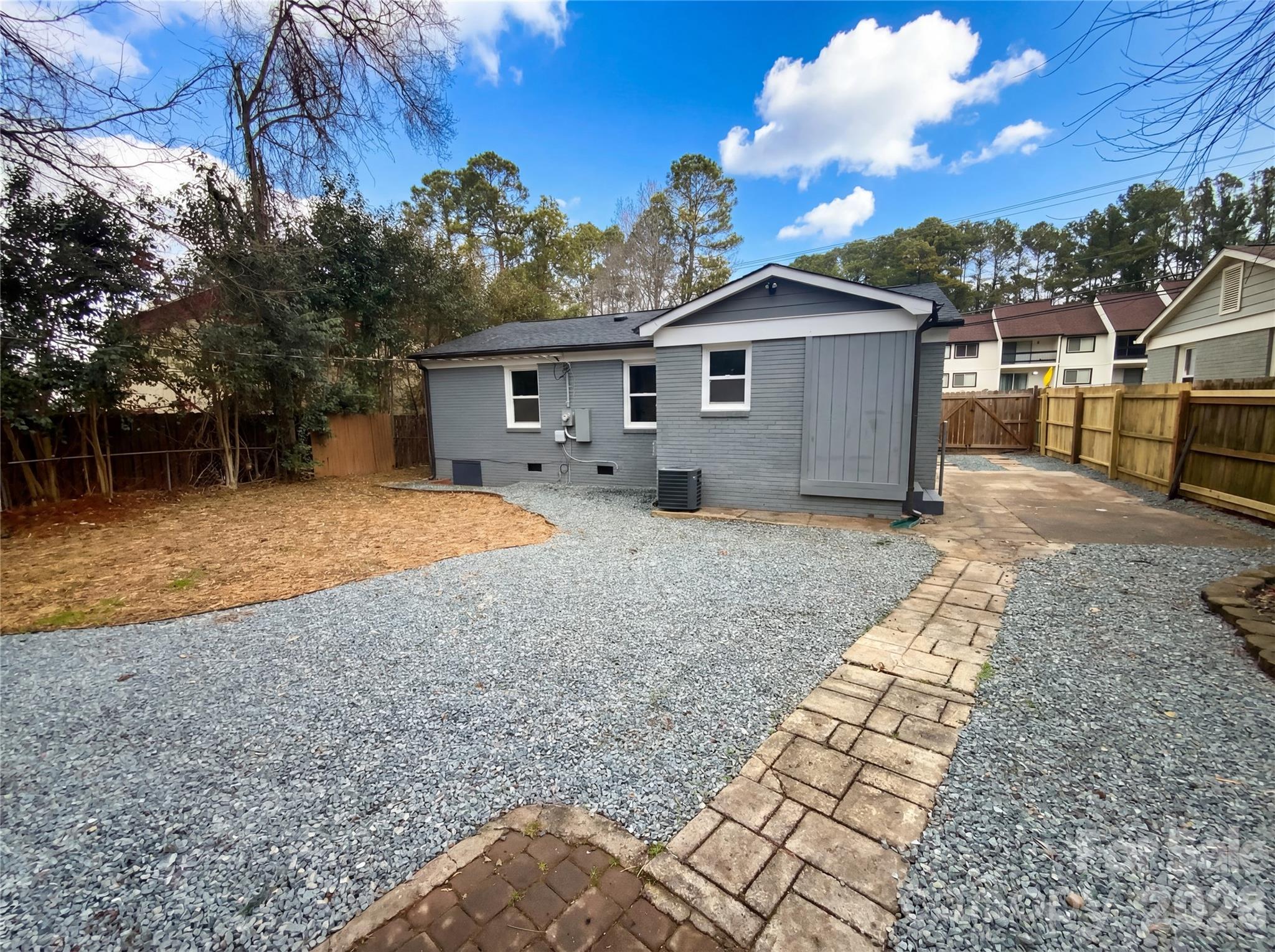 2122 Kilborne Drive — Charlotte