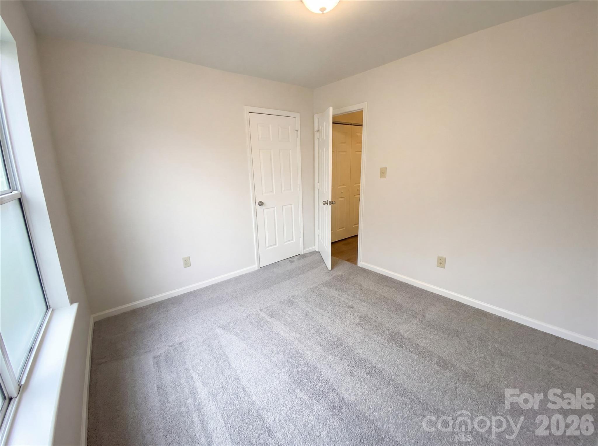5719 Rocbridge Lane — Charlotte