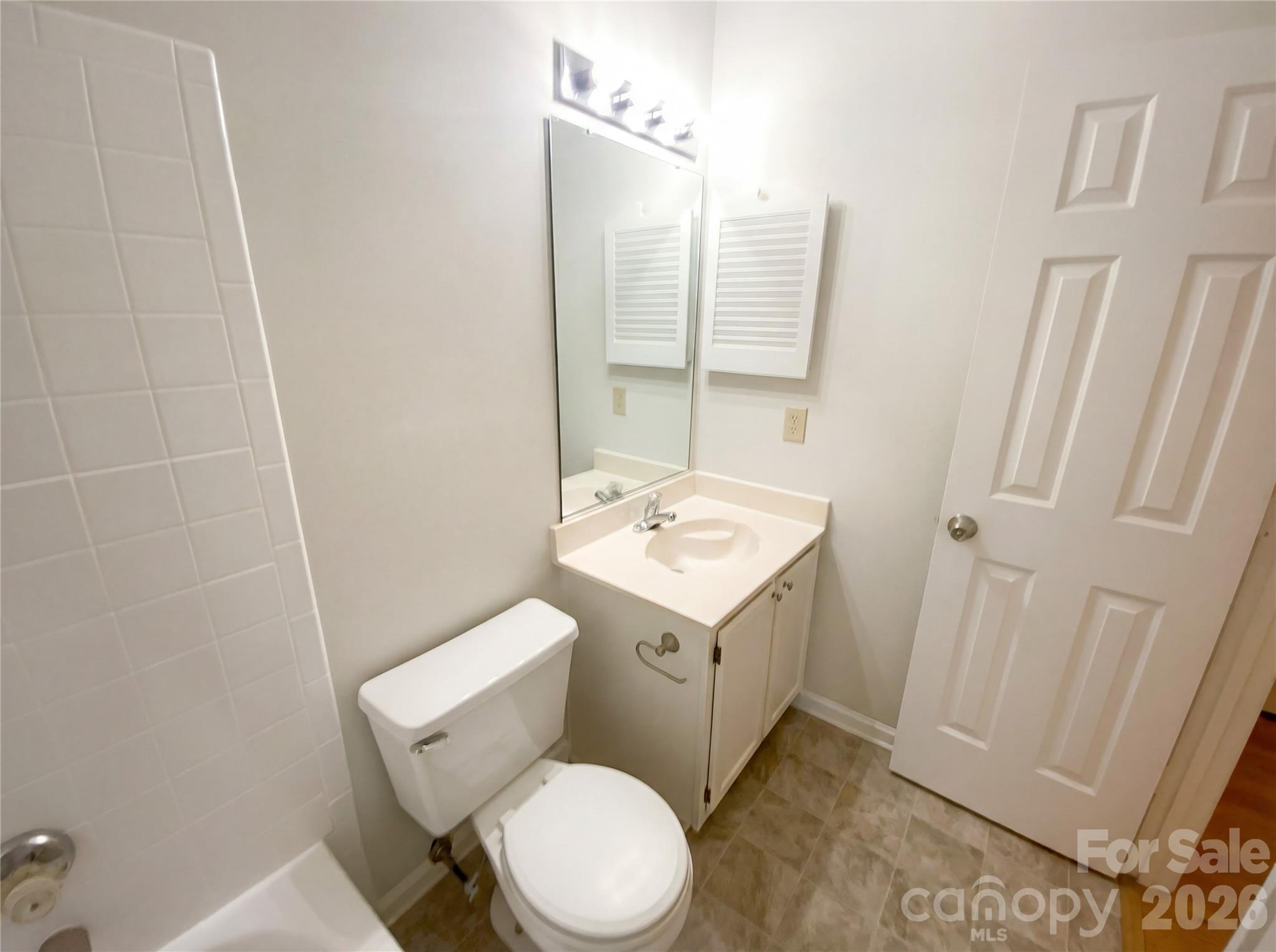 5719 Rocbridge Lane — Charlotte