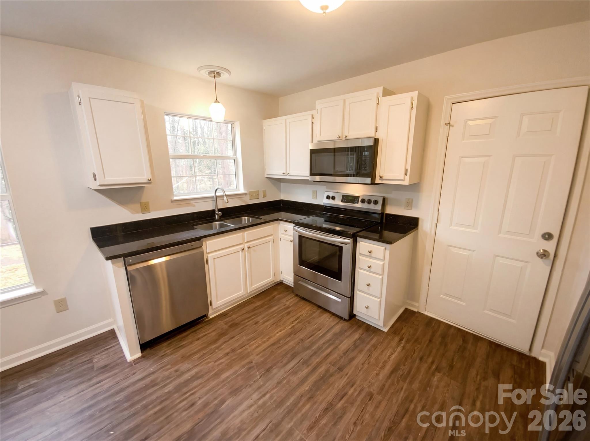 5719 Rocbridge Lane — Charlotte