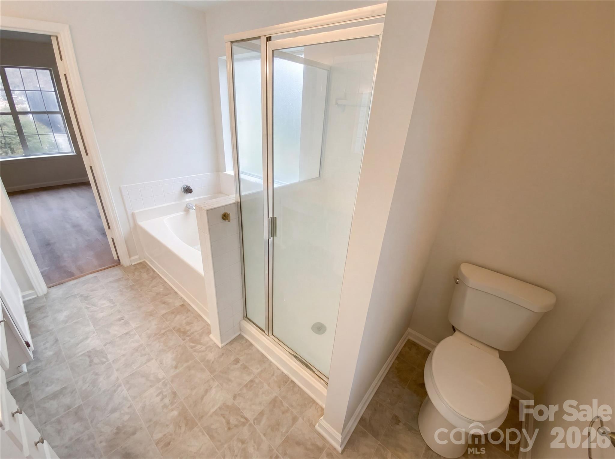 5719 Rocbridge Lane — Charlotte