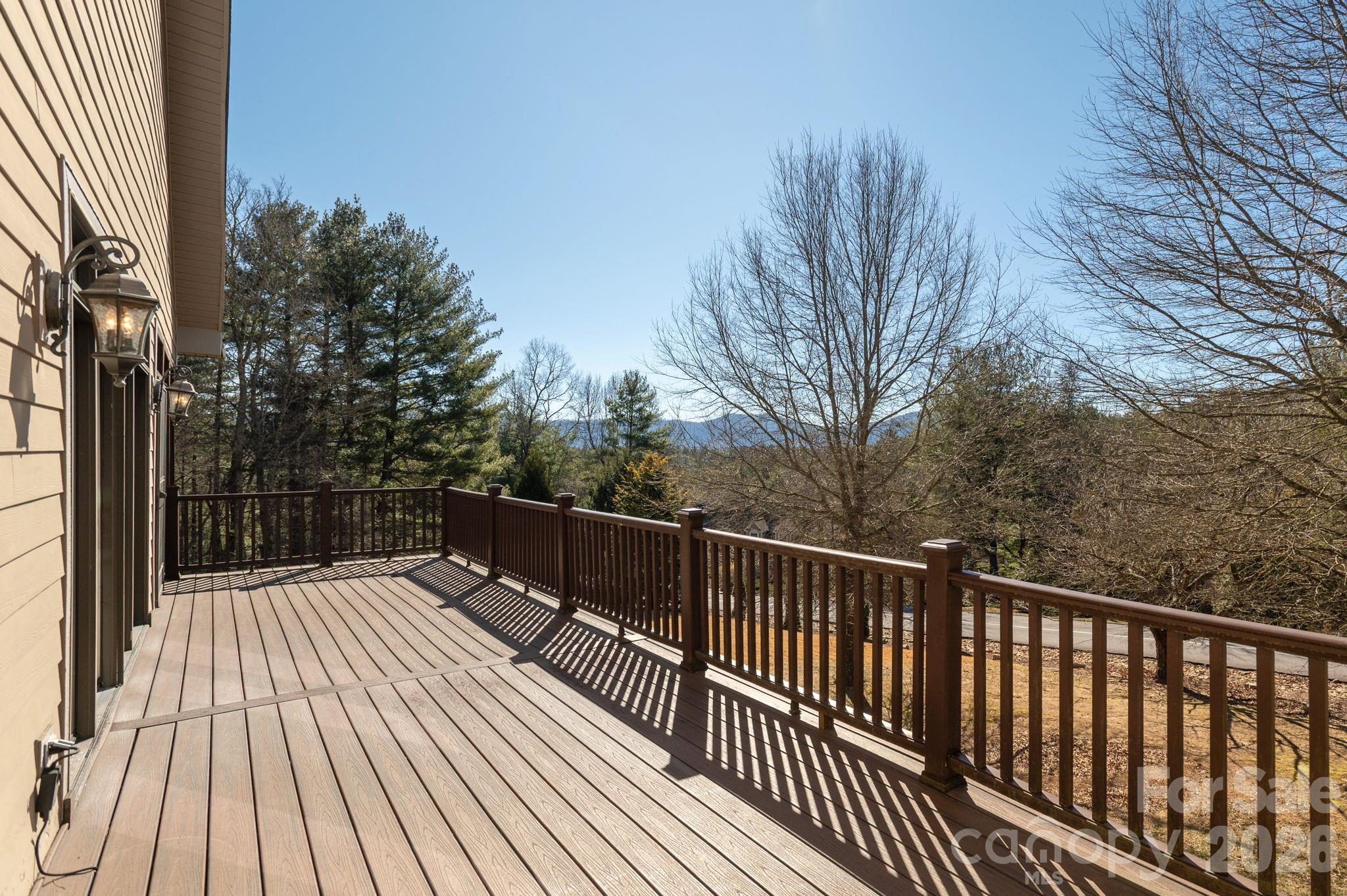 16 WINTERBERRY Drive — Hendersonville