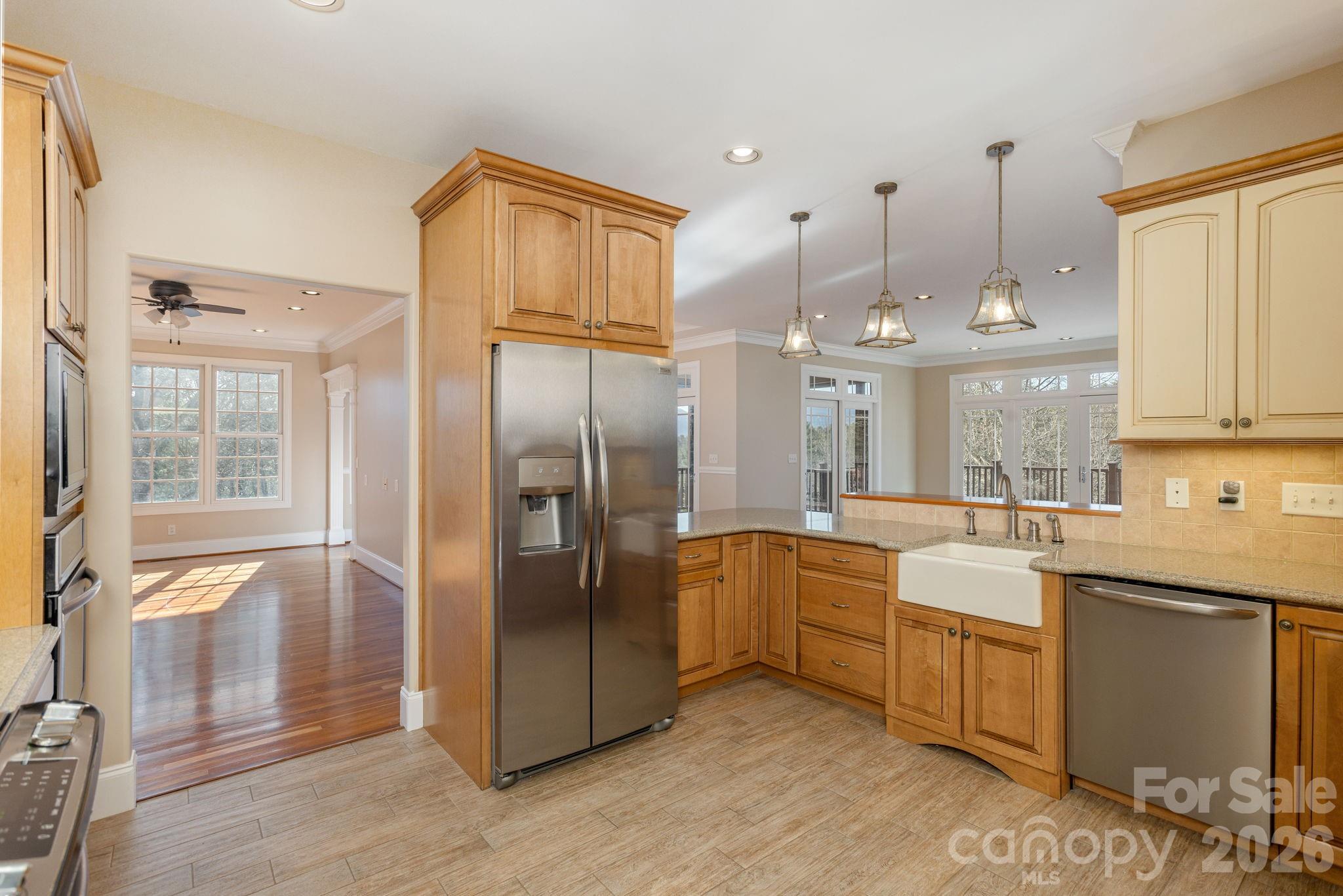 16 WINTERBERRY Drive — Hendersonville