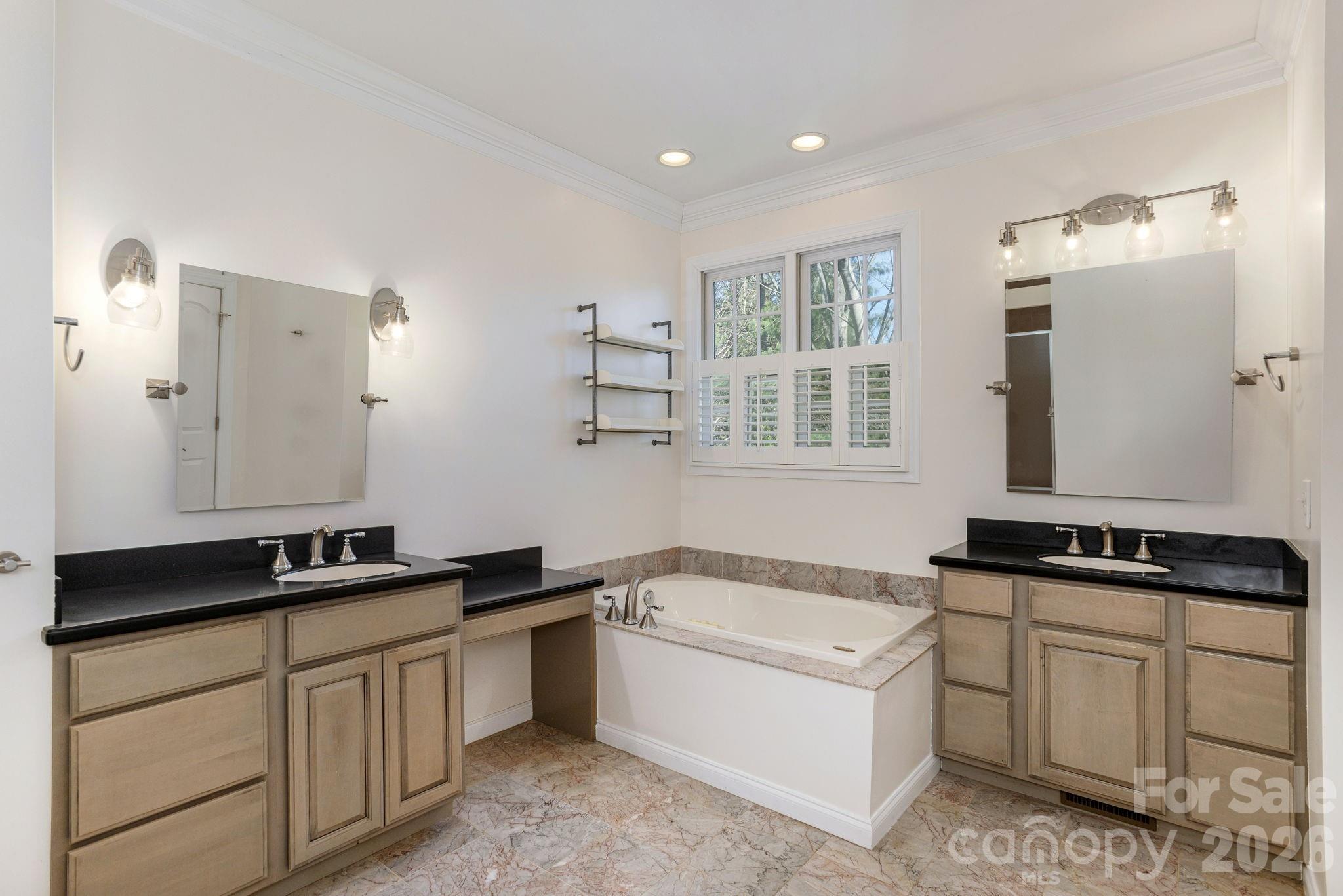 16 WINTERBERRY Drive — Hendersonville