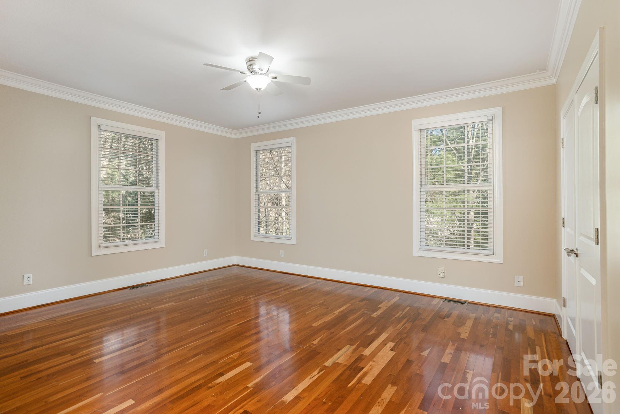 16 WINTERBERRY Drive — Hendersonville