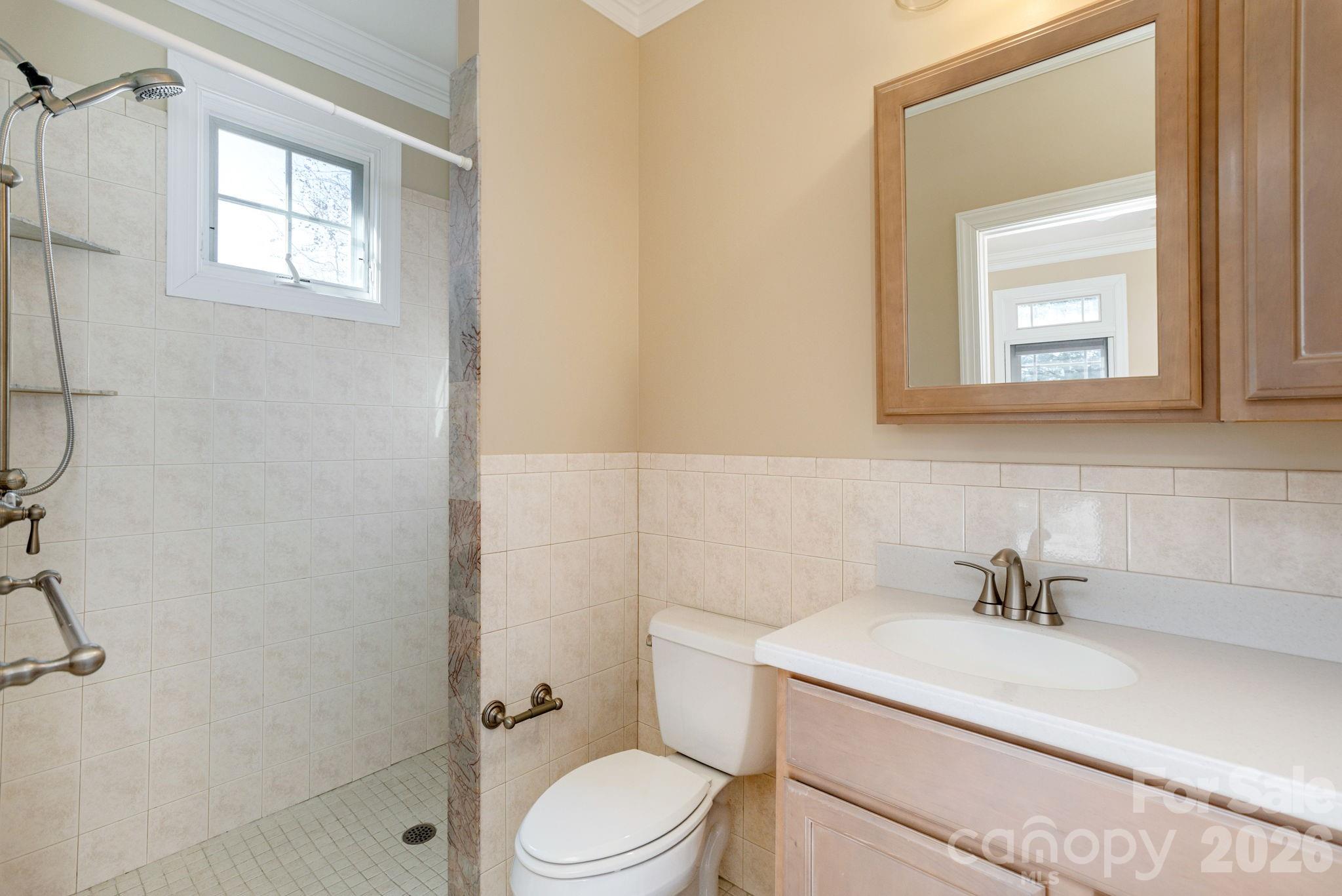 16 WINTERBERRY Drive — Hendersonville