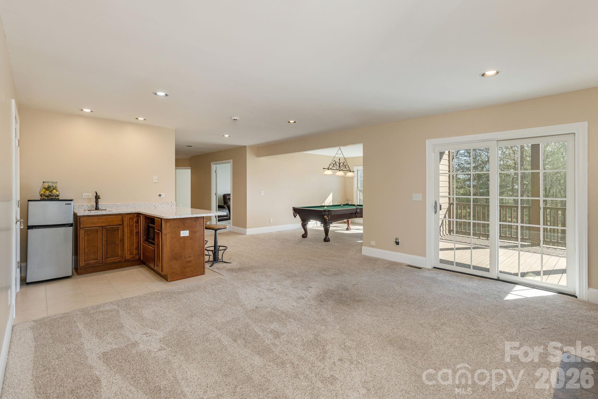 16 WINTERBERRY Drive — Hendersonville