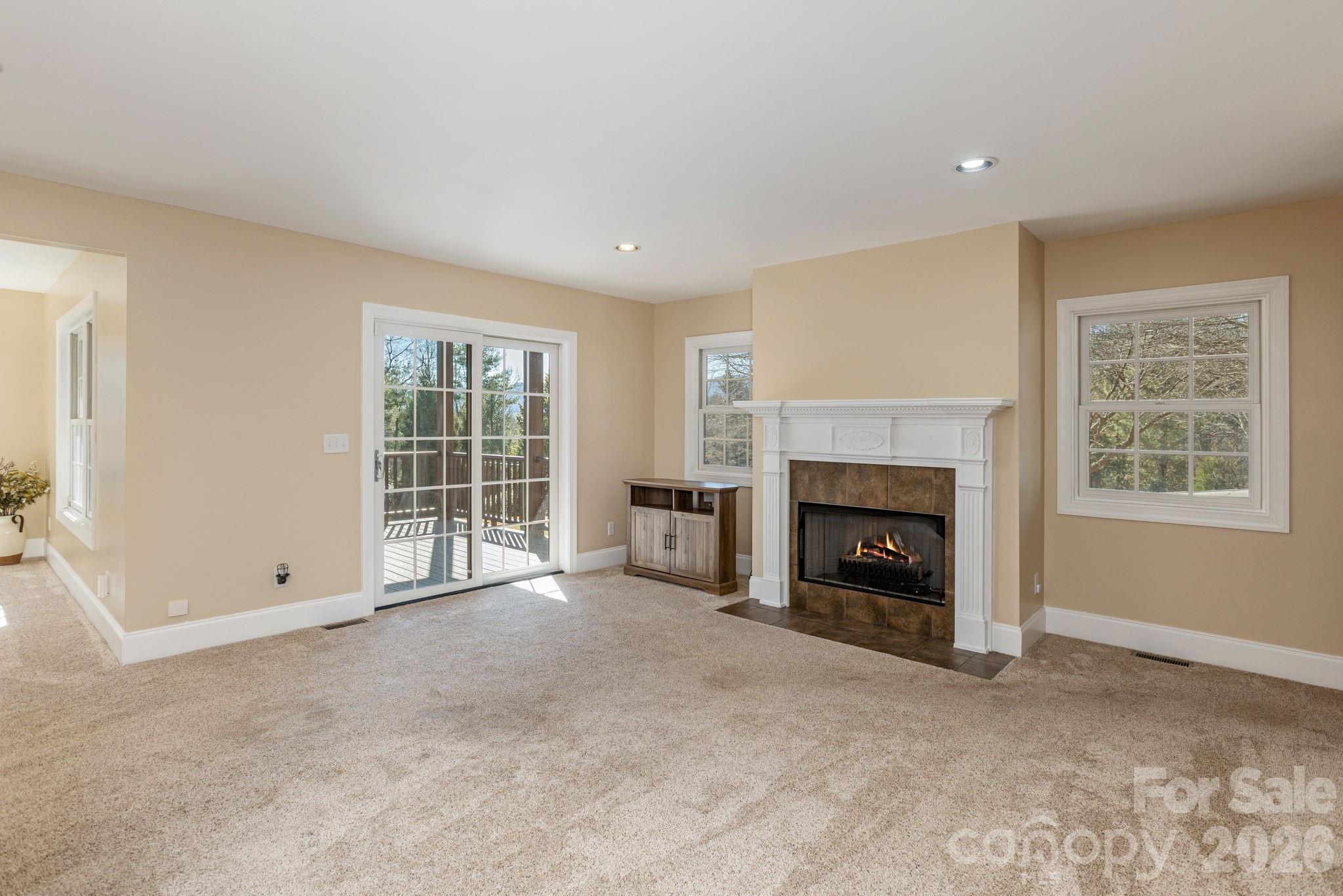 16 WINTERBERRY Drive — Hendersonville