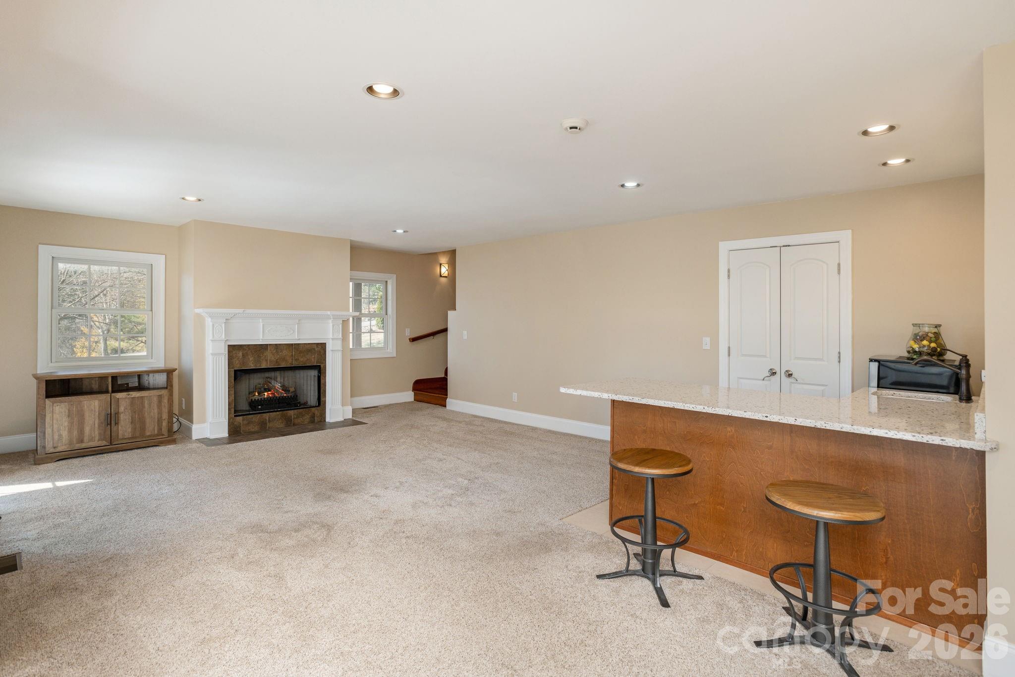 16 WINTERBERRY Drive — Hendersonville