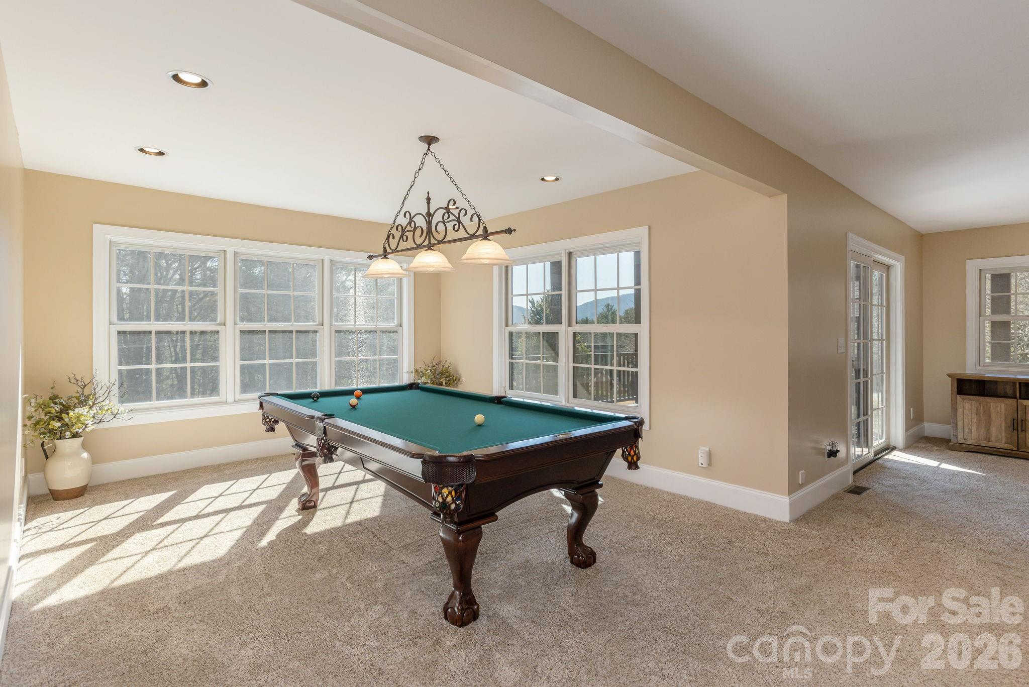 16 WINTERBERRY Drive — Hendersonville