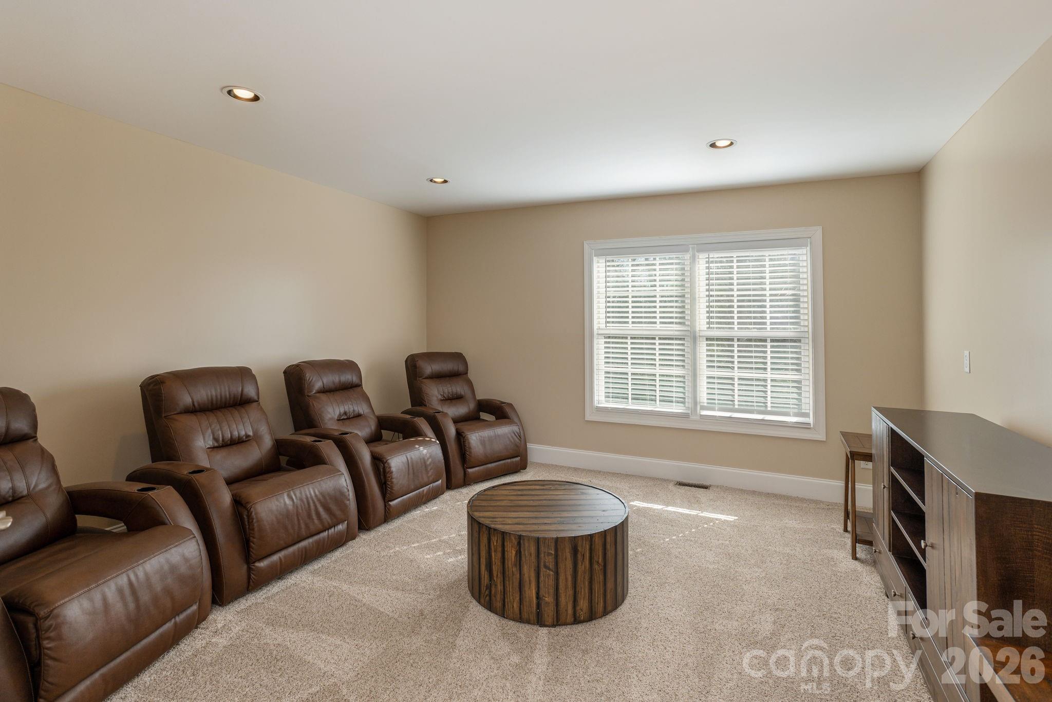 16 WINTERBERRY Drive — Hendersonville