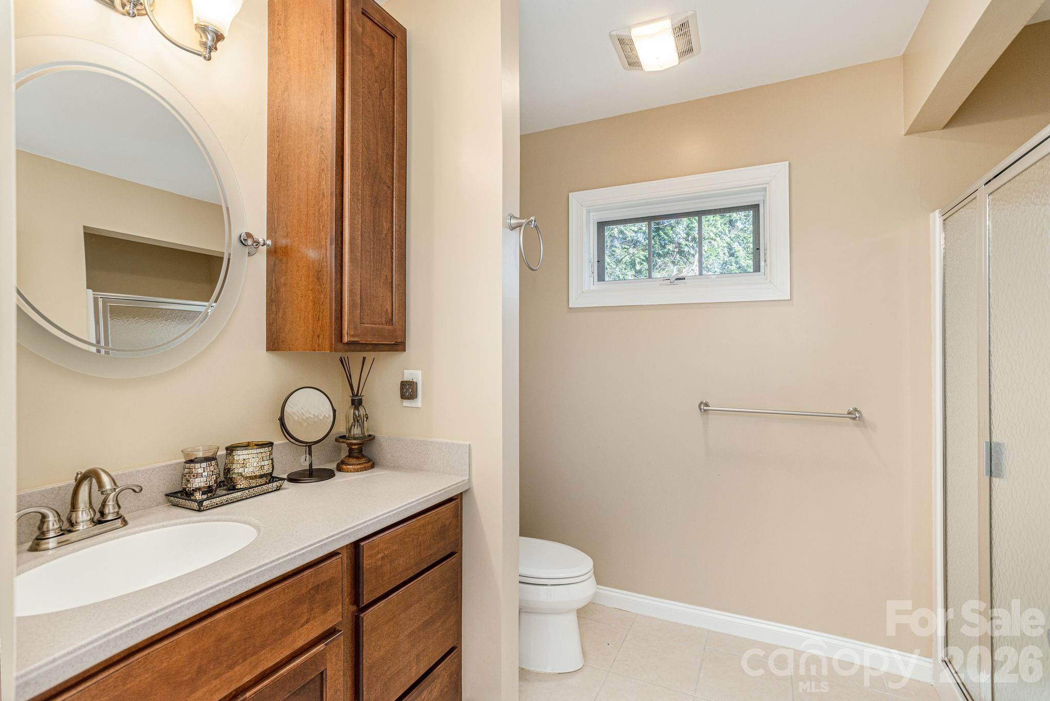 16 WINTERBERRY Drive — Hendersonville