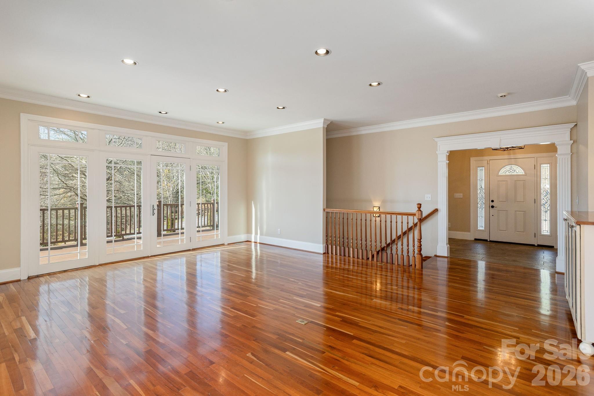 16 WINTERBERRY Drive — Hendersonville