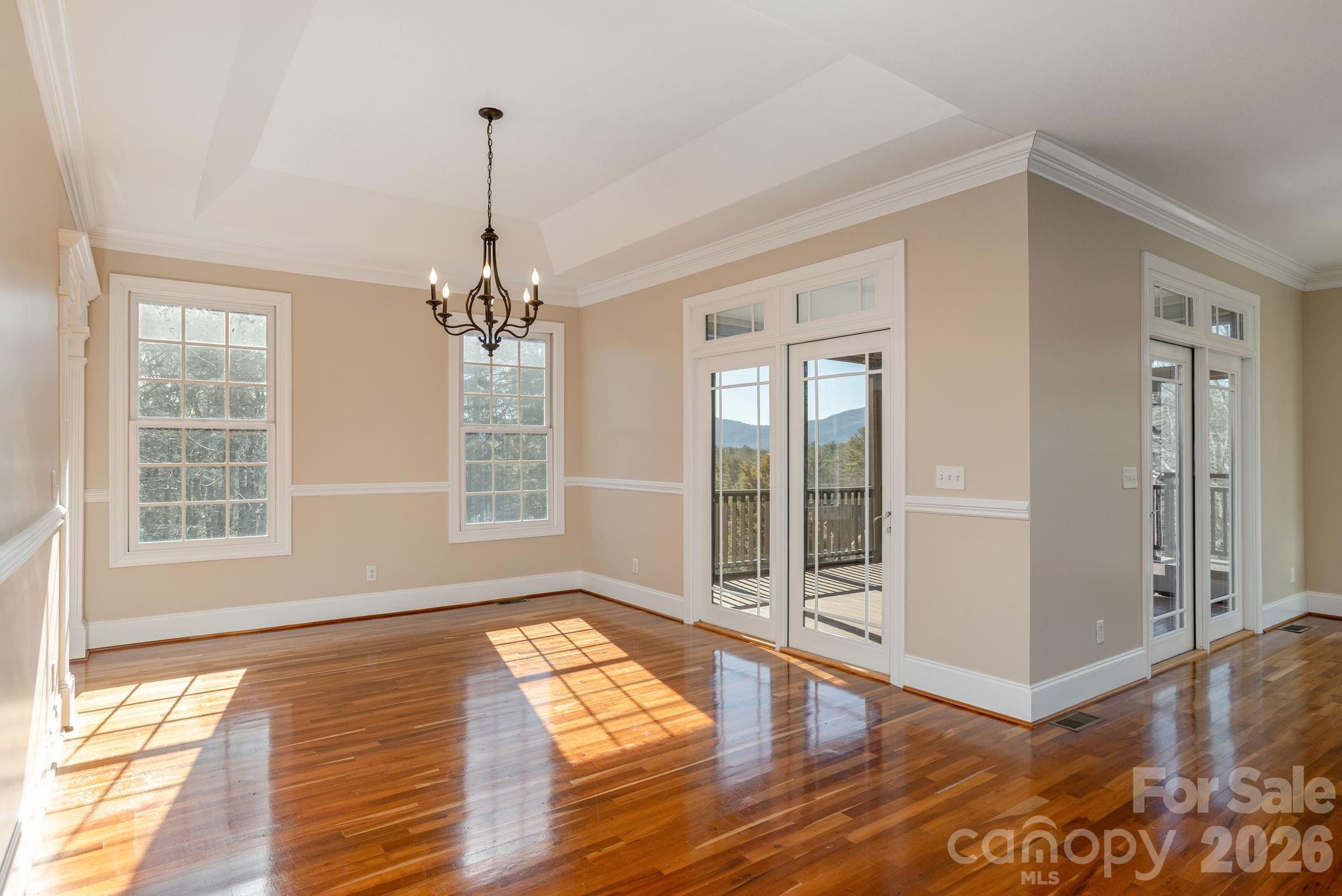 16 WINTERBERRY Drive — Hendersonville