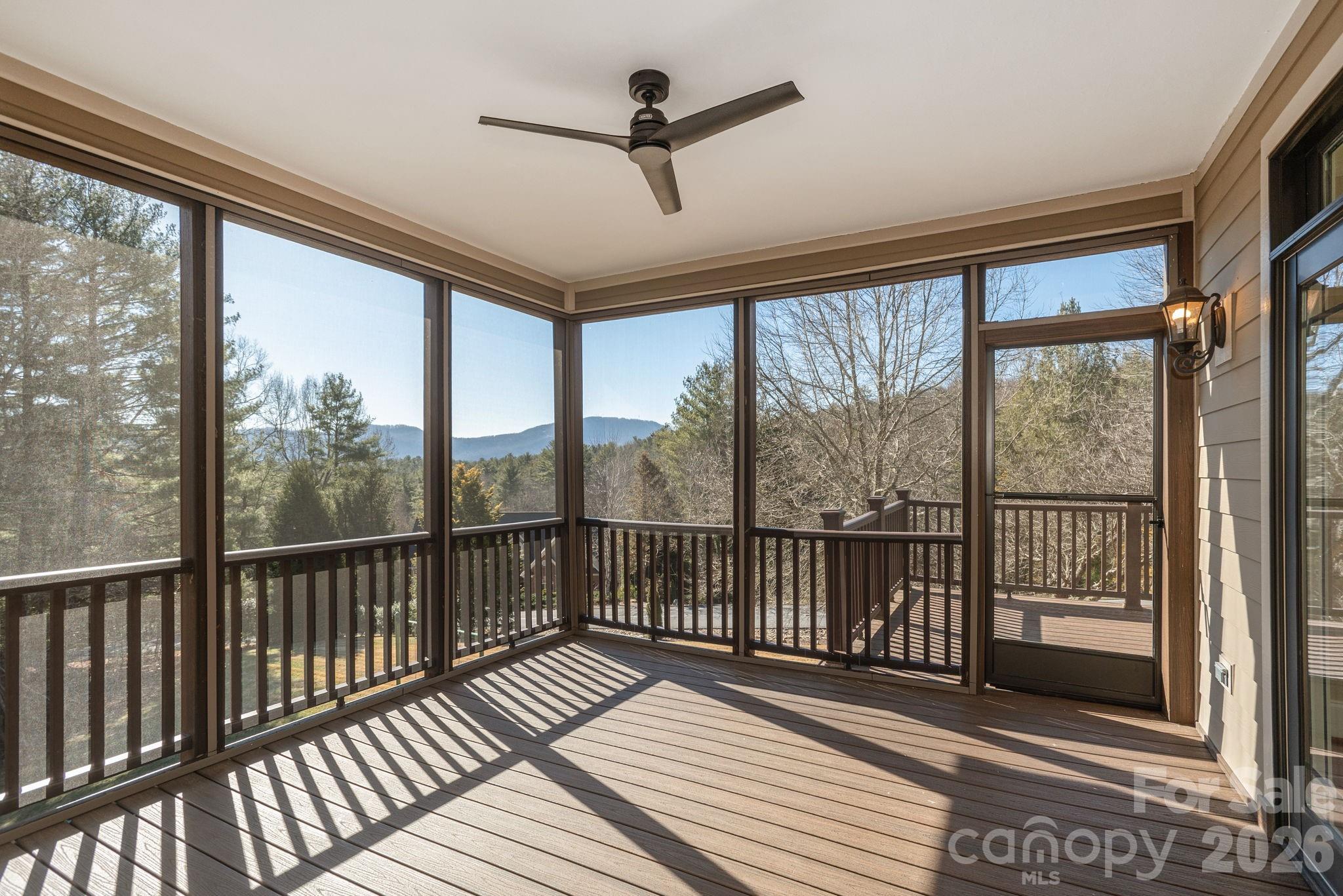 16 WINTERBERRY Drive — Hendersonville