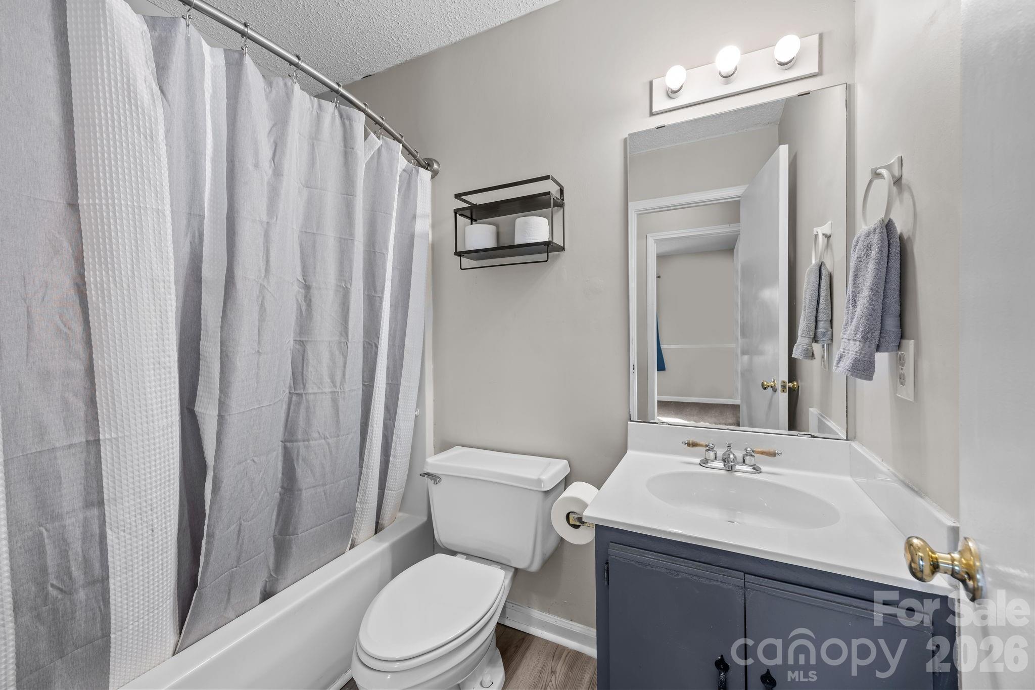 1010 Oakmont Court — Salisbury
