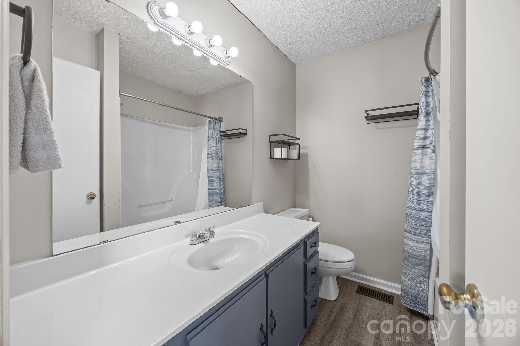 1010 Oakmont Court — Salisbury