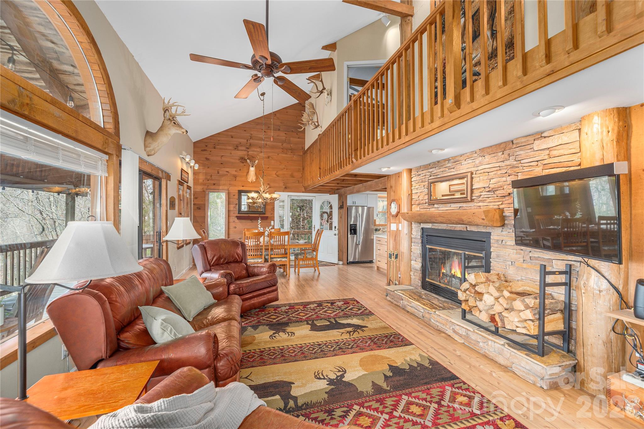 236 Dove Drive — Maggie Valley