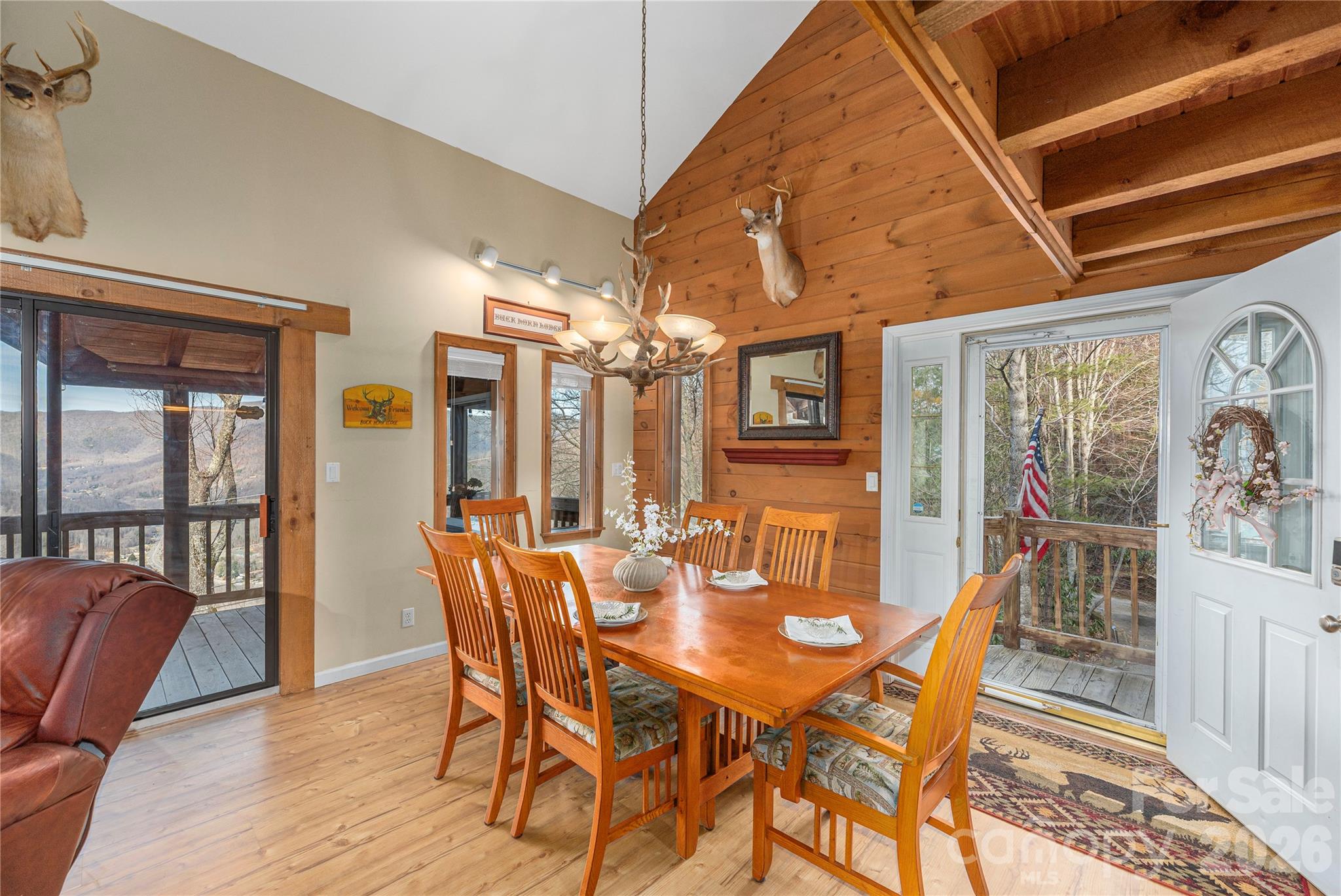 236 Dove Drive — Maggie Valley