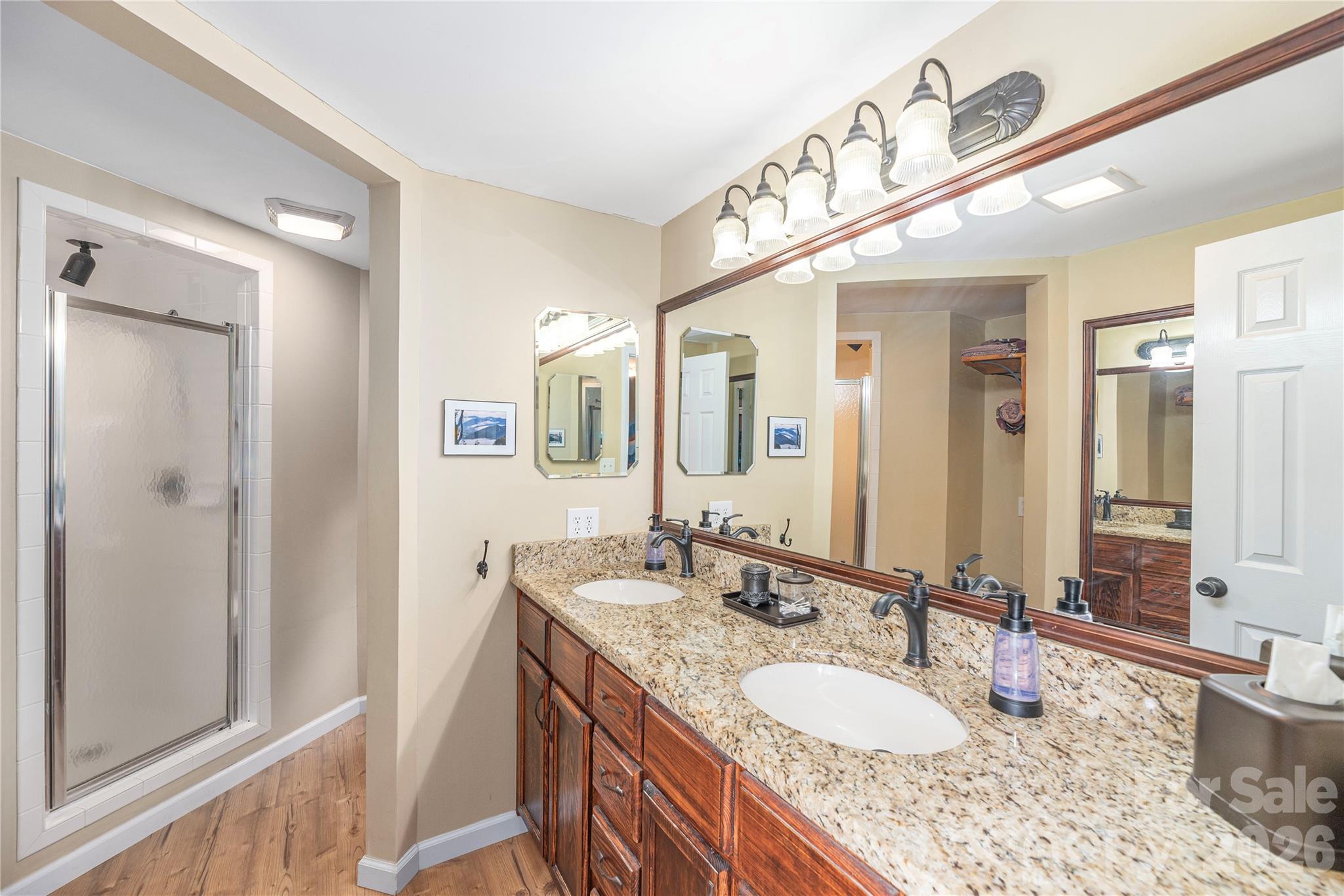 236 Dove Drive — Maggie Valley