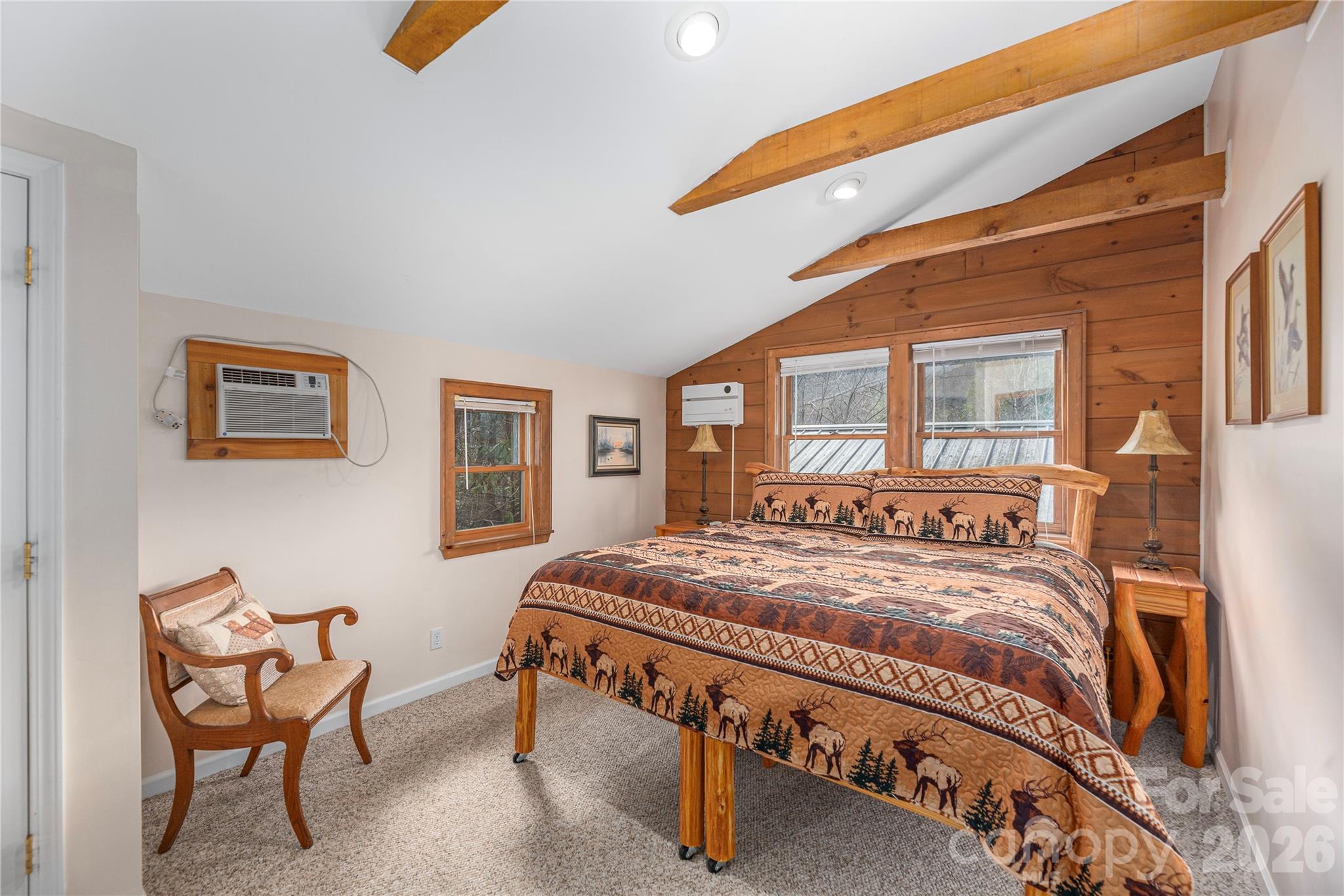 236 Dove Drive — Maggie Valley