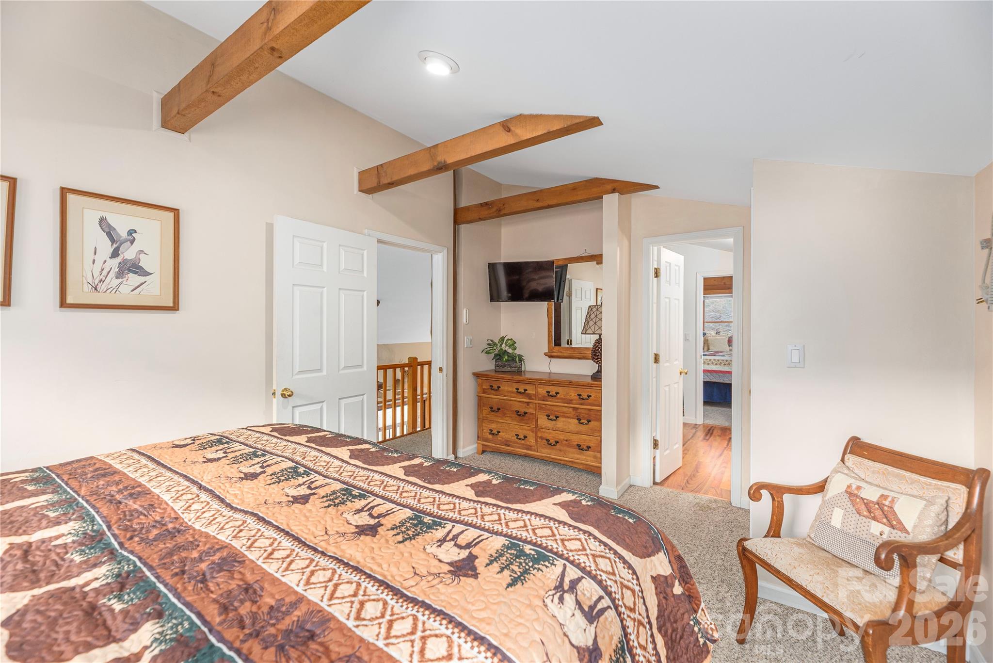 236 Dove Drive — Maggie Valley