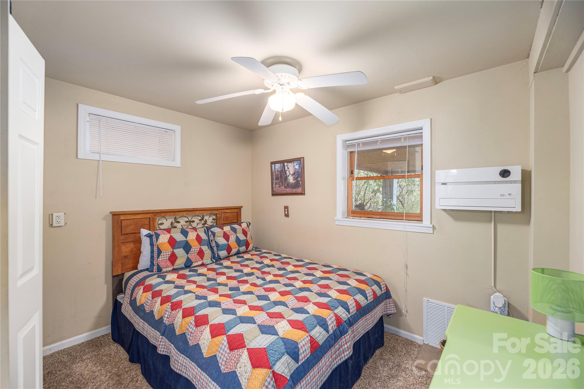 236 Dove Drive — Maggie Valley