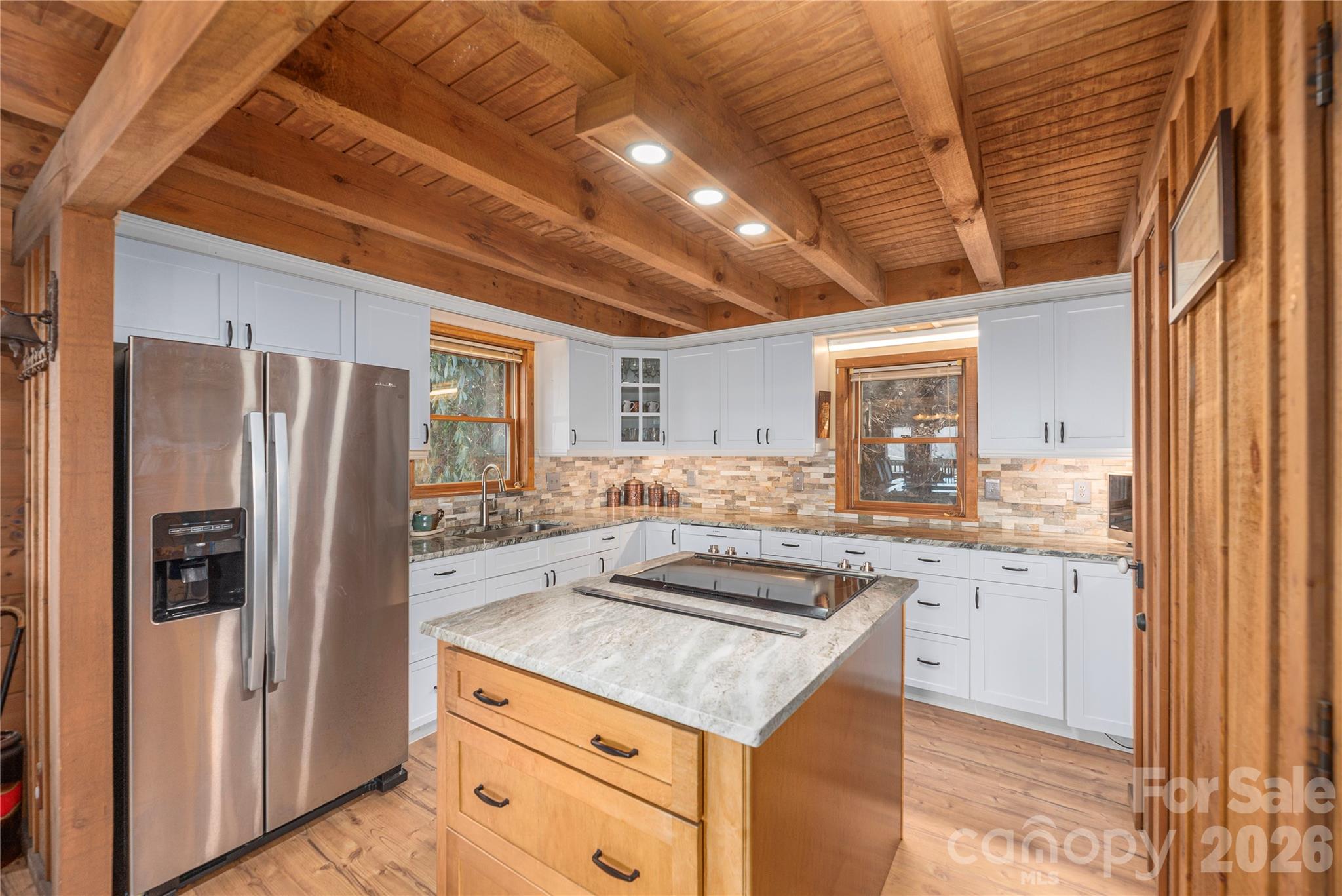 236 Dove Drive — Maggie Valley
