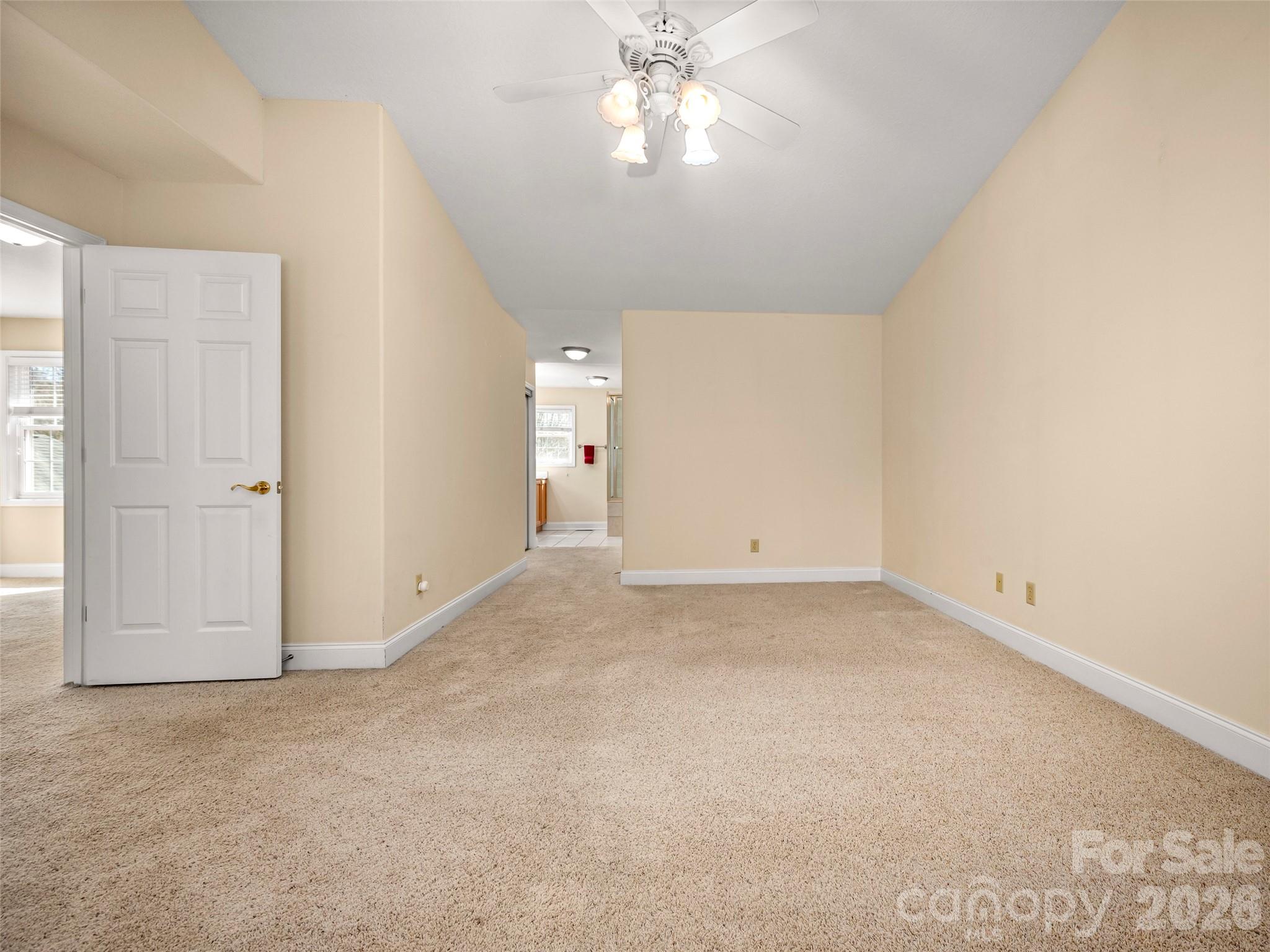 21 Holiday Drive — Arden
