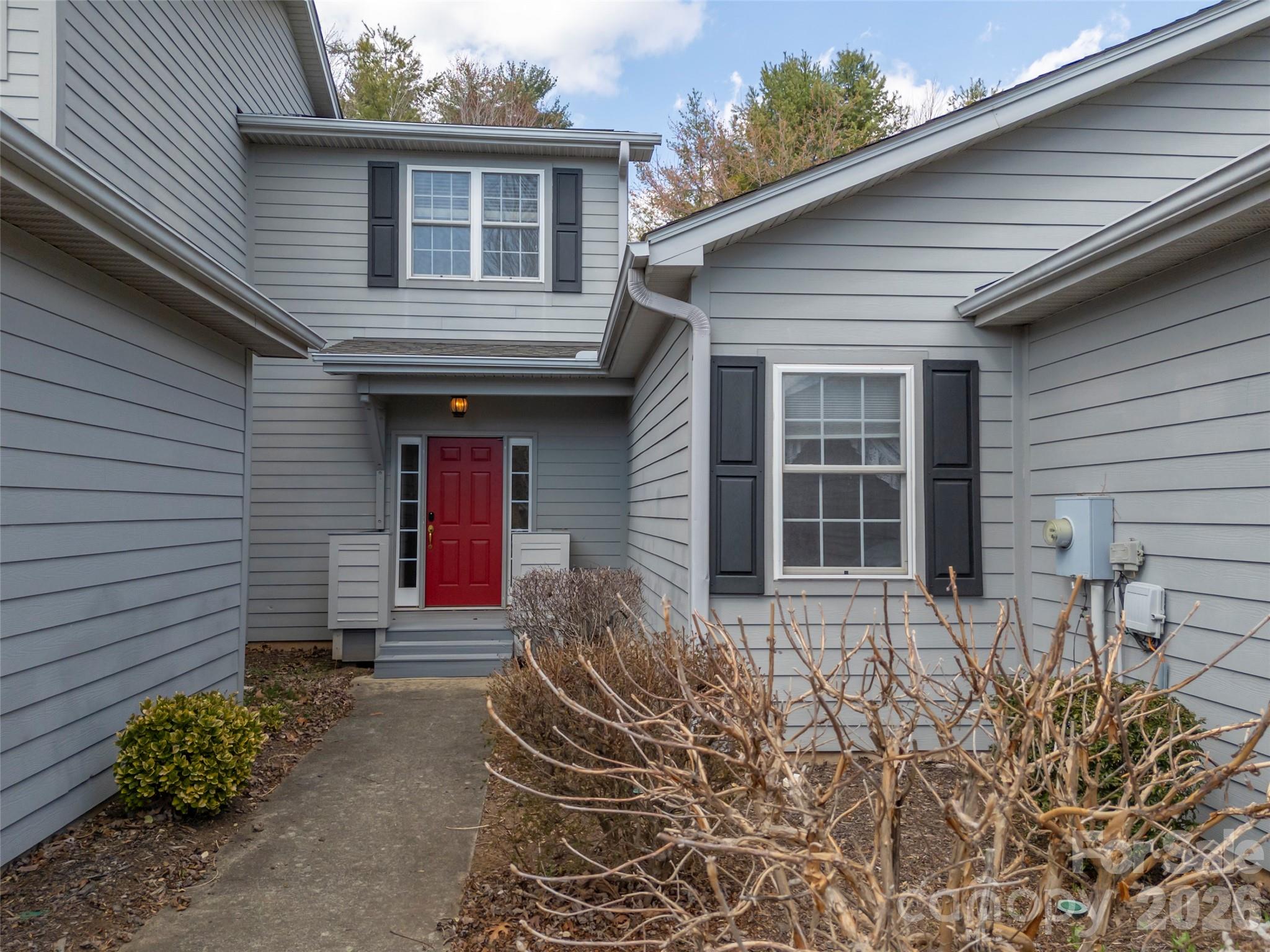 21 Holiday Drive — Arden