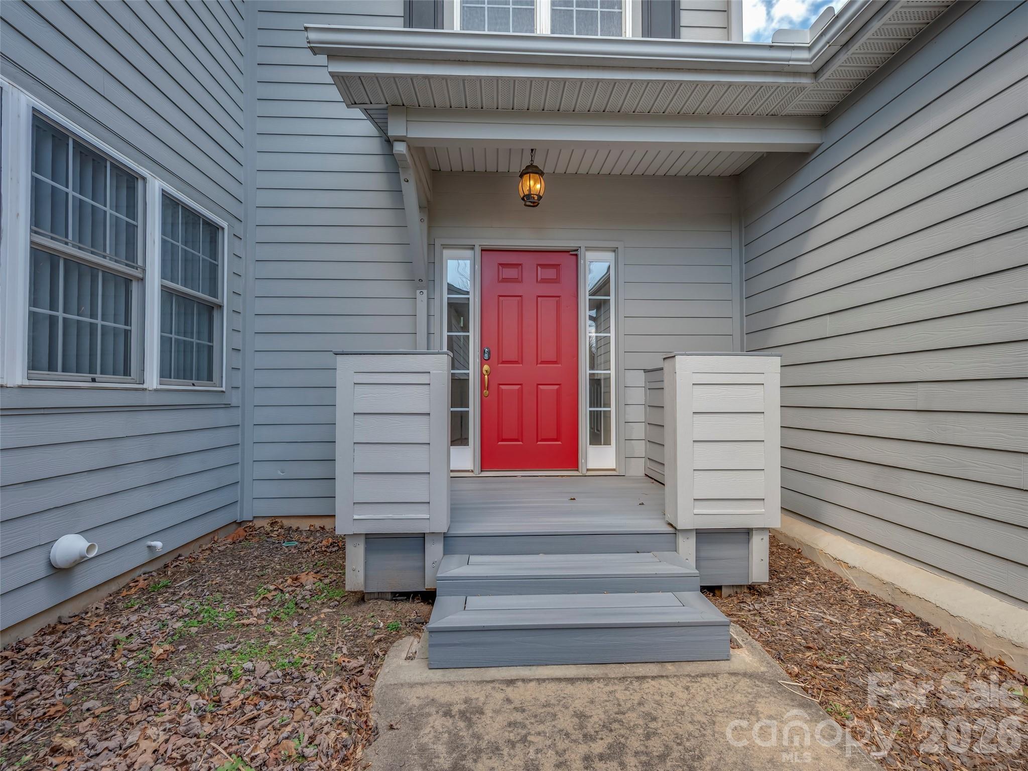 21 Holiday Drive — Arden
