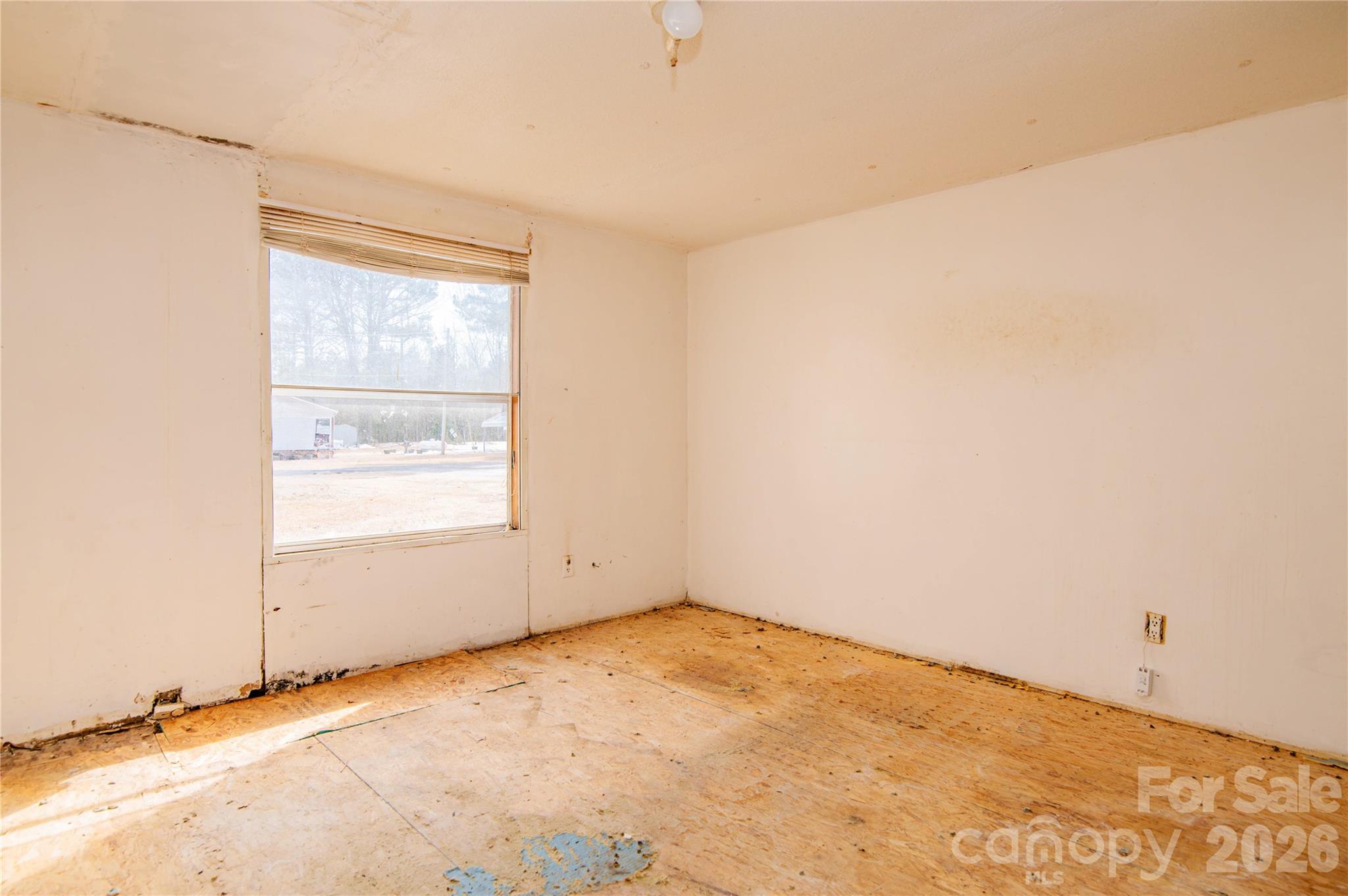 682 Grant Drive — Roanoke Rapids