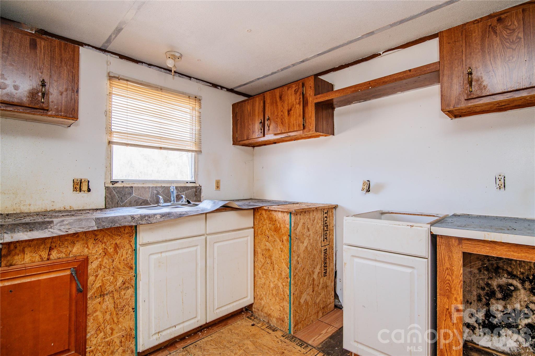 682 Grant Drive — Roanoke Rapids
