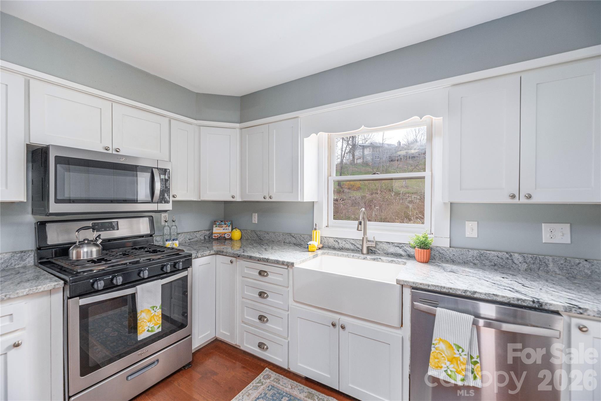 85 Dawn Lane — Canton