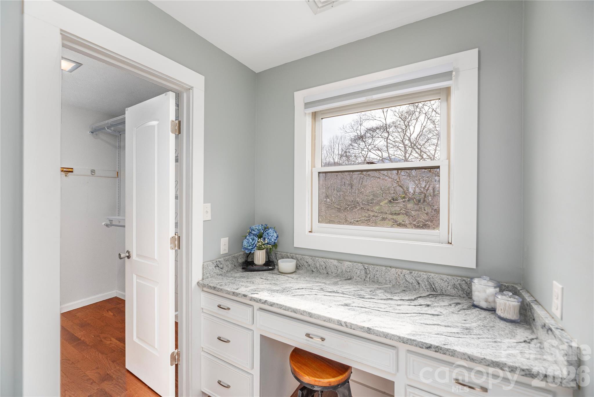 85 Dawn Lane — Canton