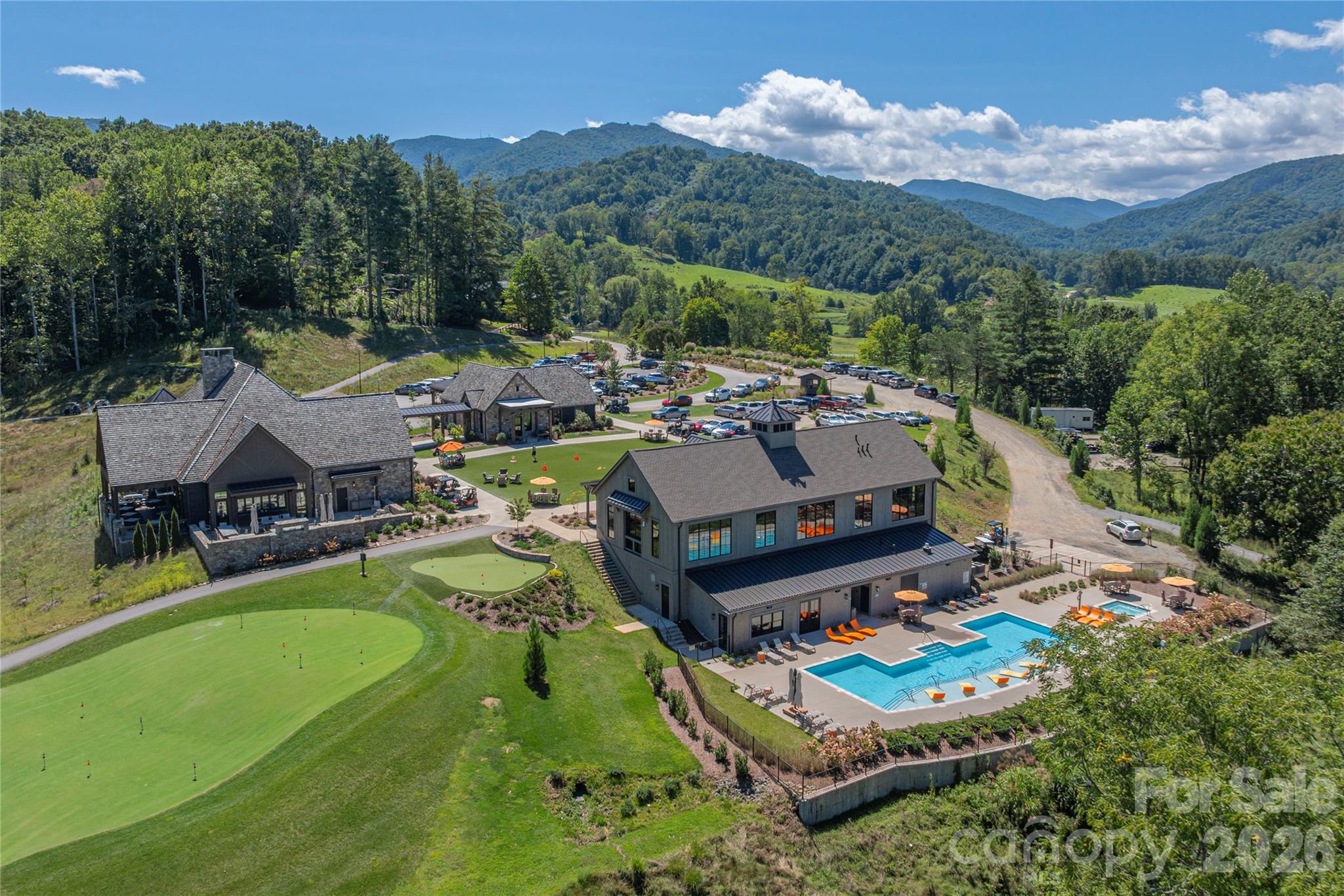 85 Dawn Lane — Canton
