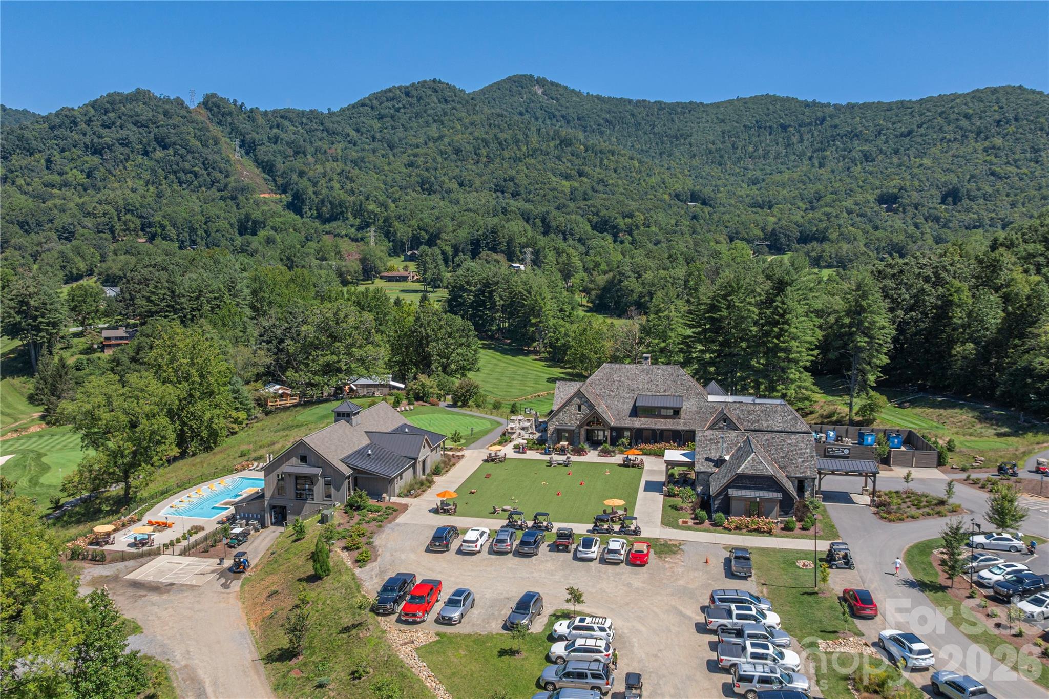 85 Dawn Lane — Canton