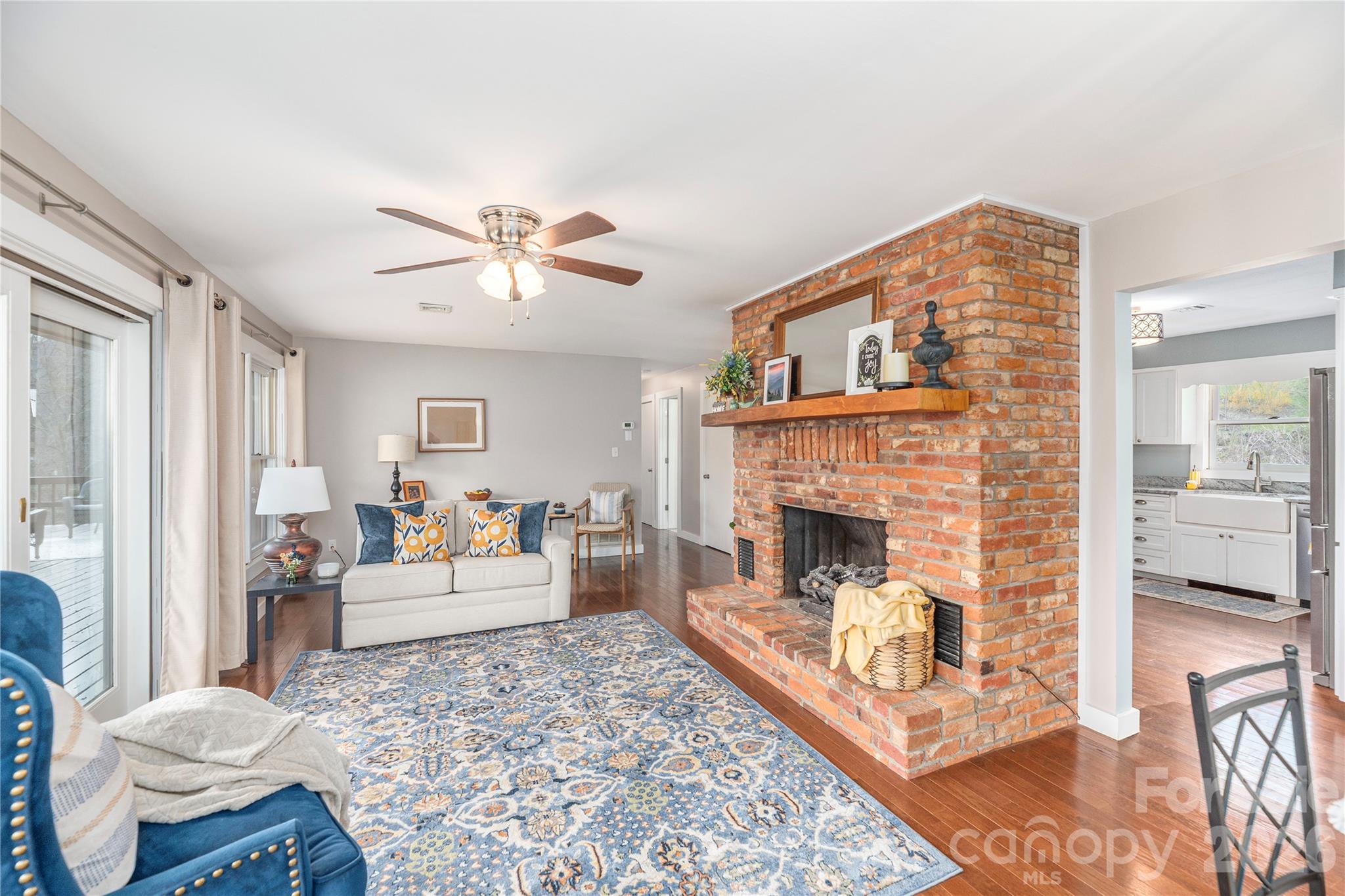 85 Dawn Lane — Canton