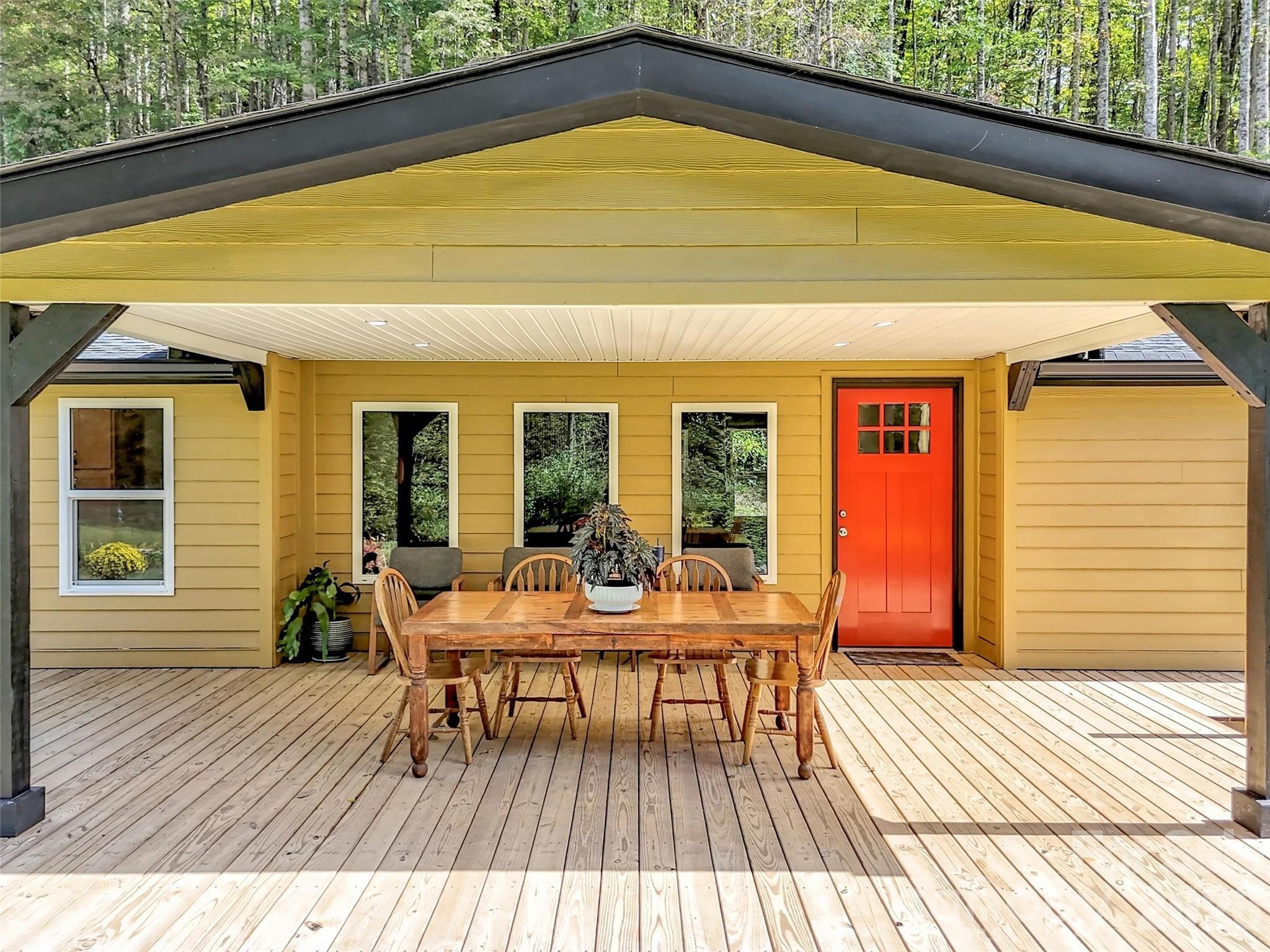 70 Icicle Ridge Road — Sylva